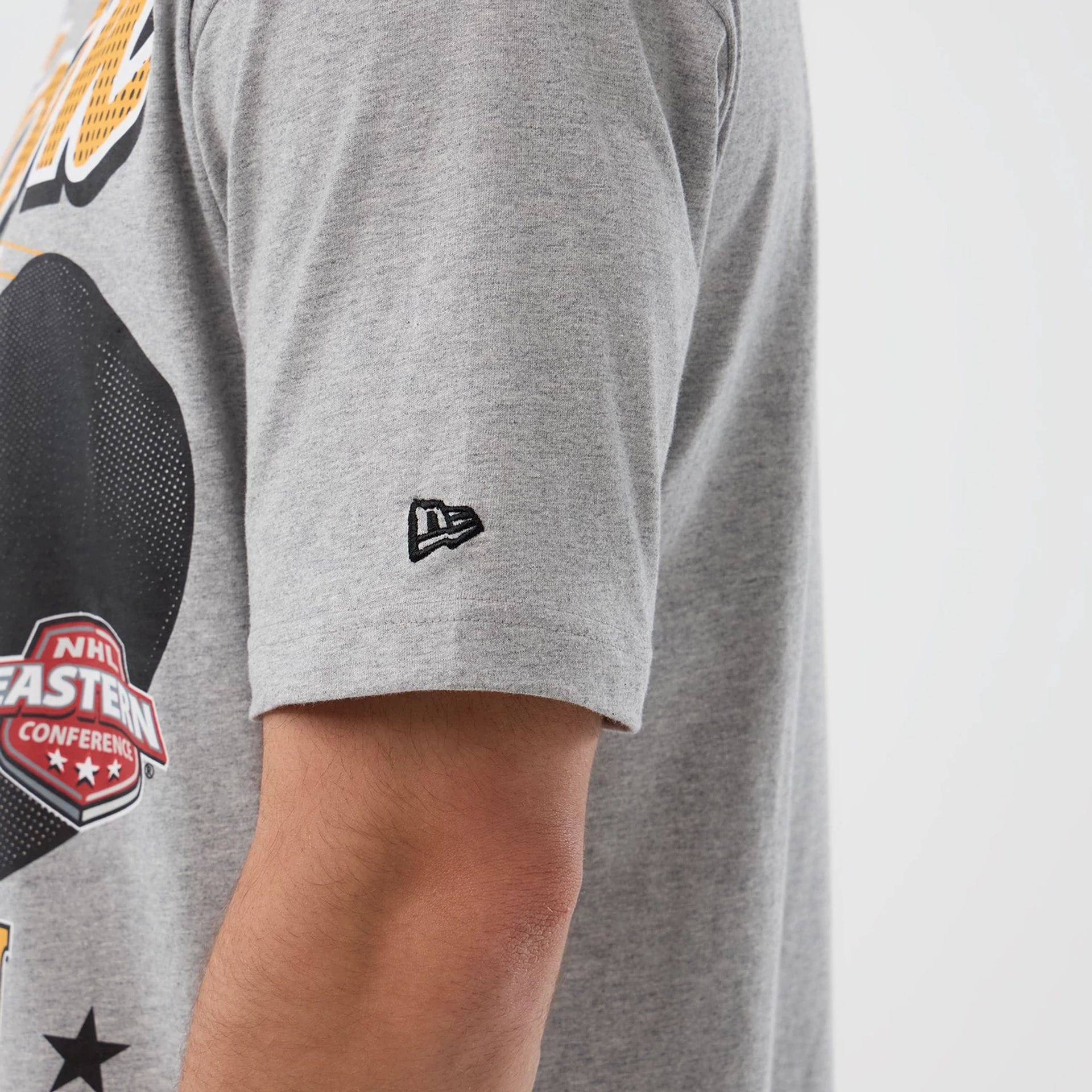 Boston Bruins NHL Sport Classic Grey T-Shirt - Image 3