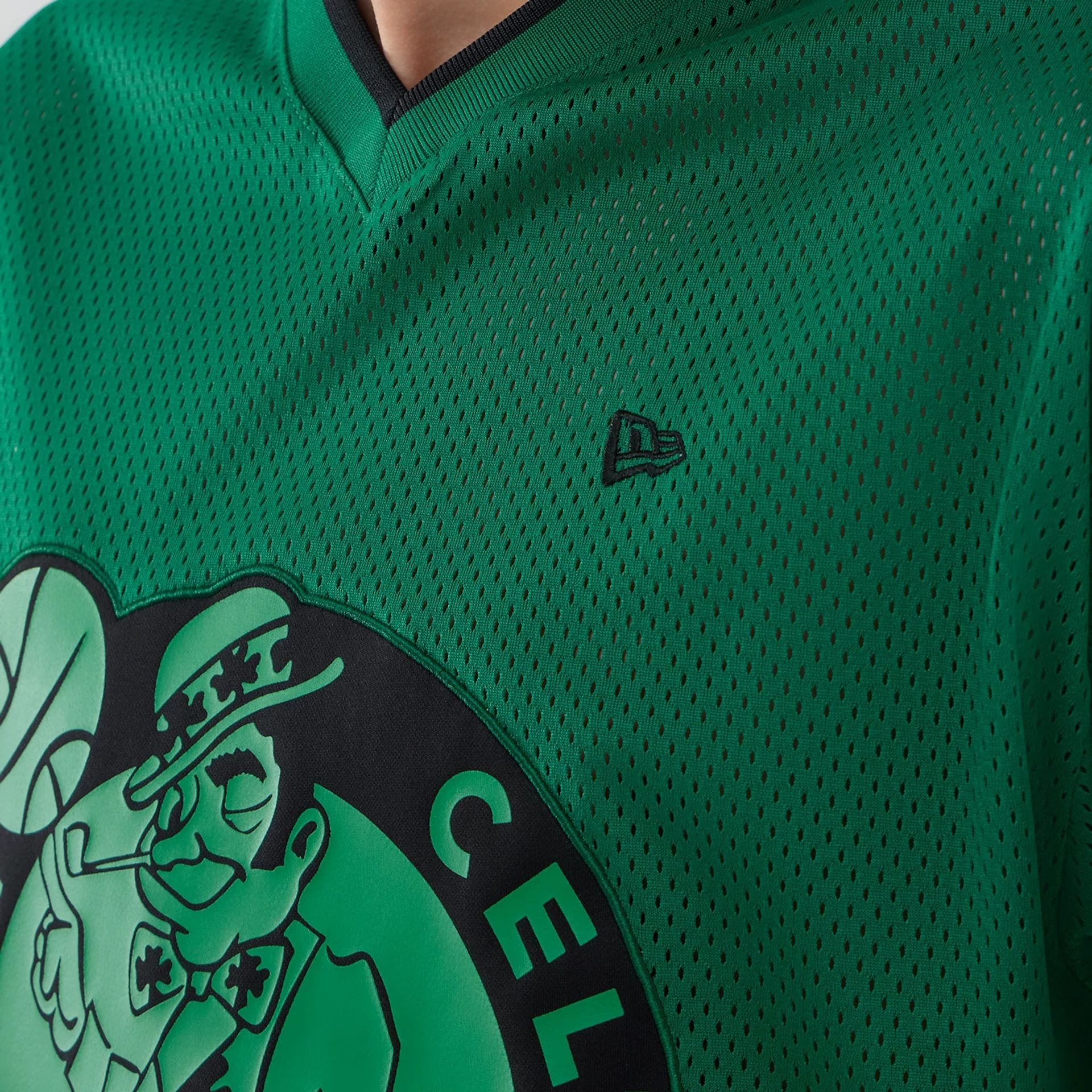 Boston Celtics NBA Mesh Green Oversized T-Shirt - Image 5