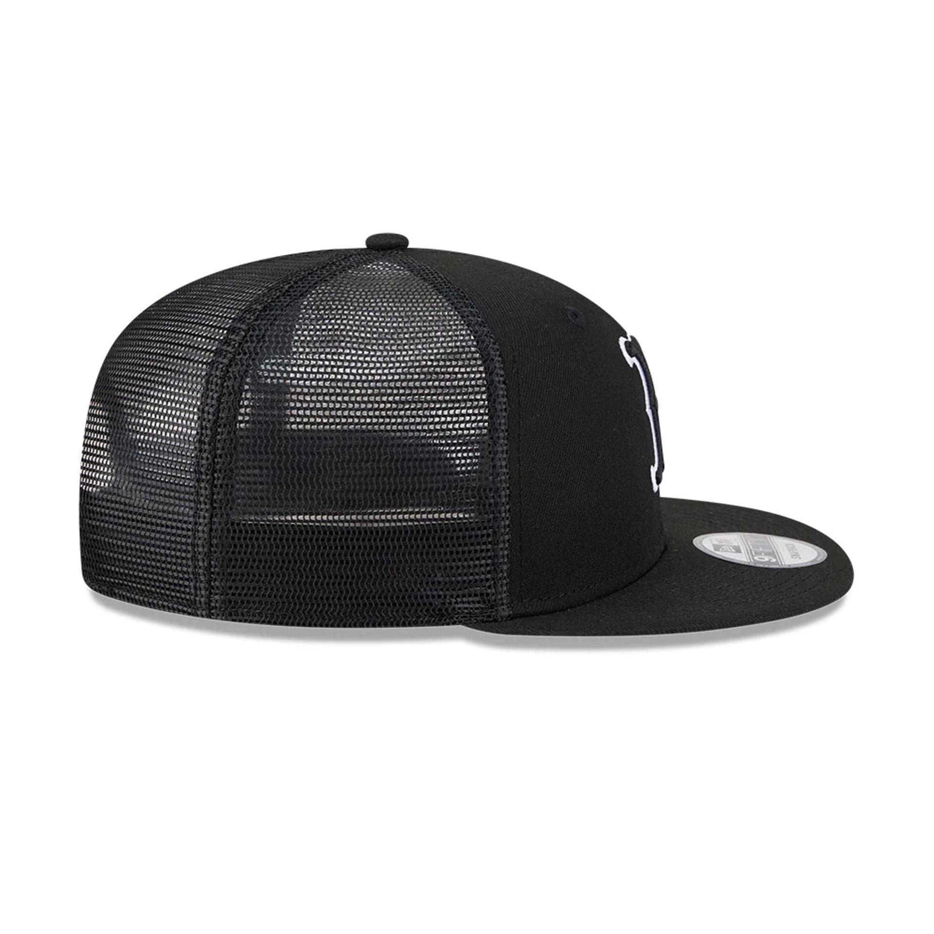 Boston Red Sox MLB Evergreen Black 9FIFTY Trucker Adjustable Cap - Image 7