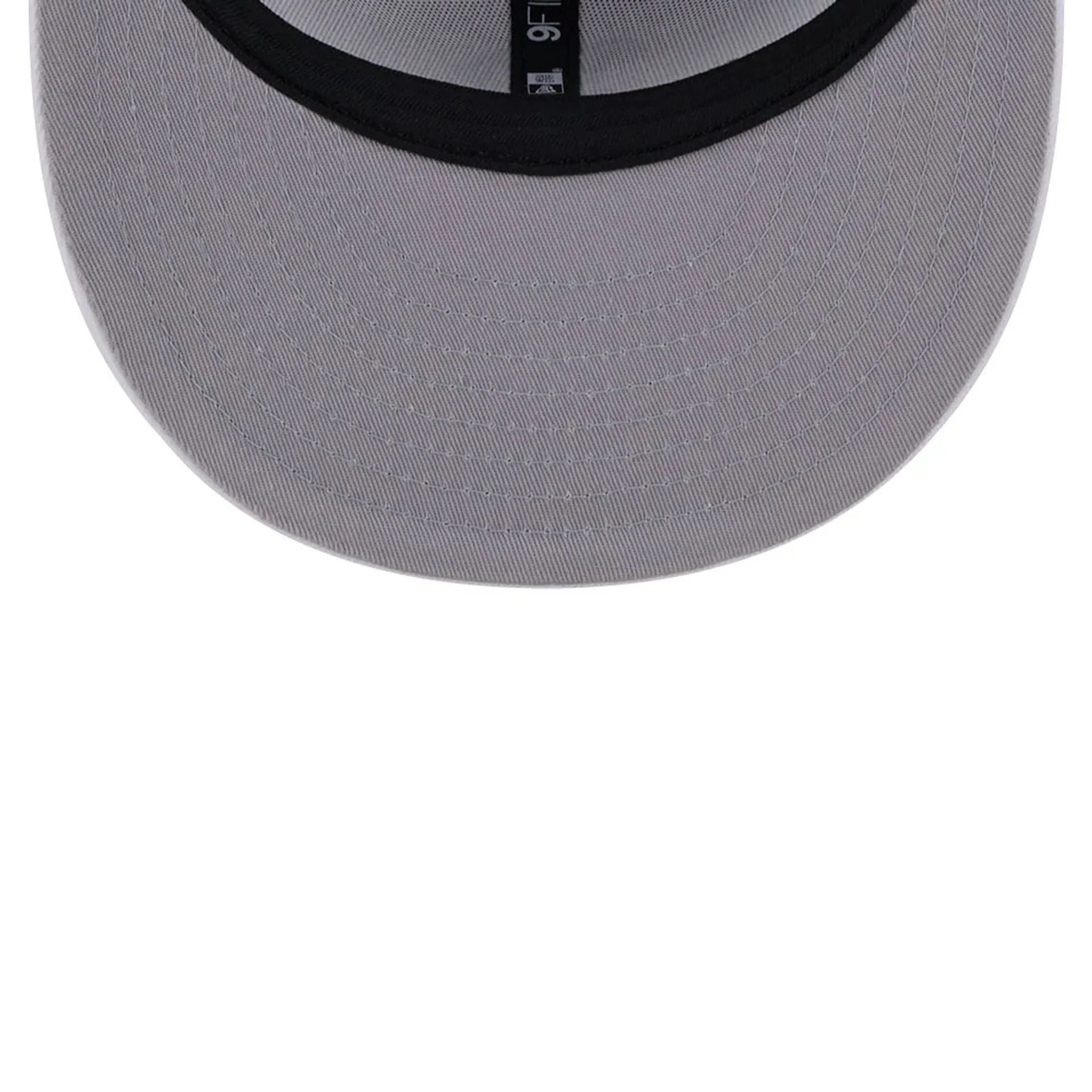 Boston Red Sox MLB Evergreen White 9FIFTY Snapback Adjustable Cap - Image 2