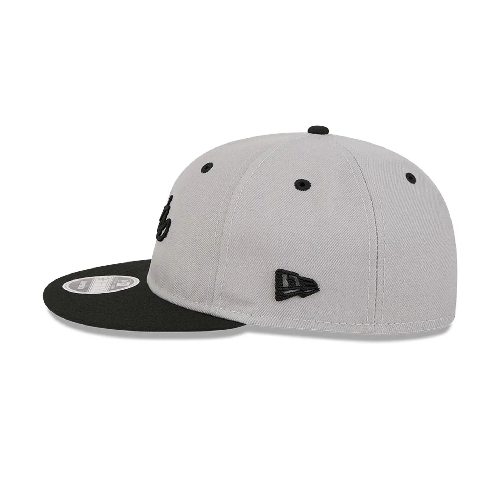 Brooklyn Nets NBA Chainstitch Script Grey Retro Crown 9FIFTY Adjustable Cap - Image 6