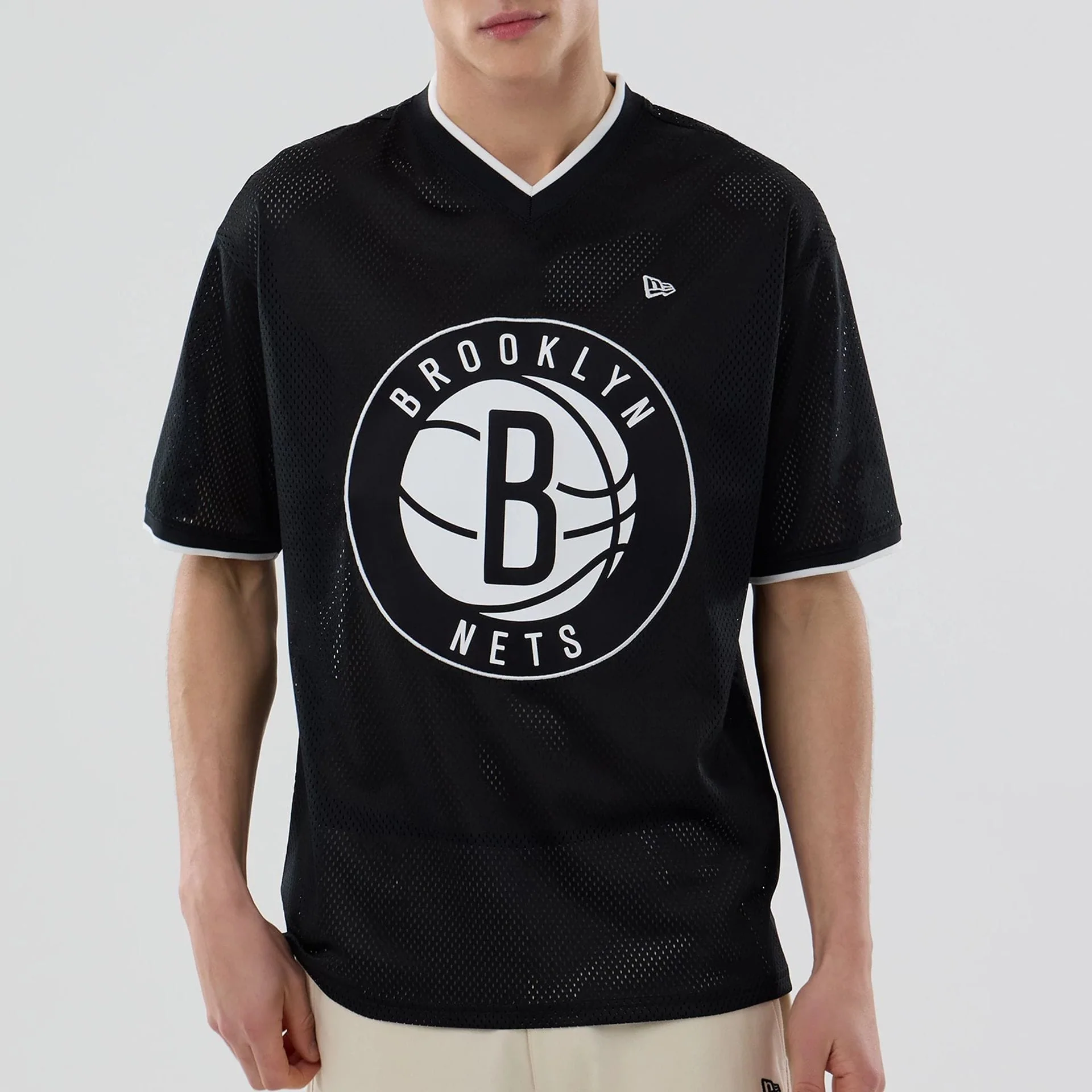 Brooklyn Nets NBA Mesh Black Oversized T-Shirt - Image 7