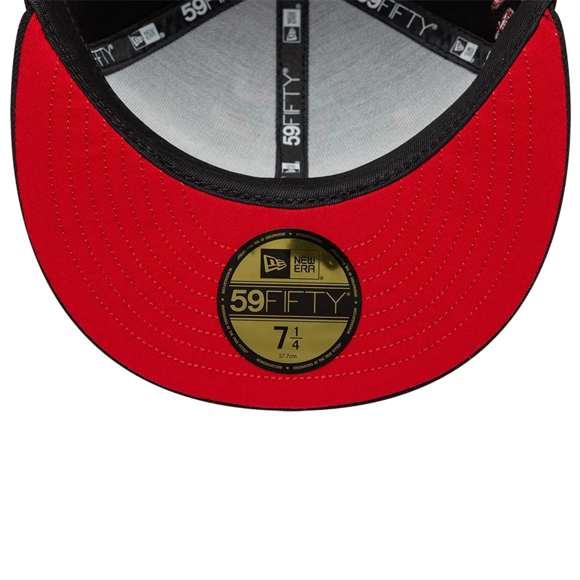 Bugs Bunny Heart Black 59FIFTY Fitted Cap - Image 3