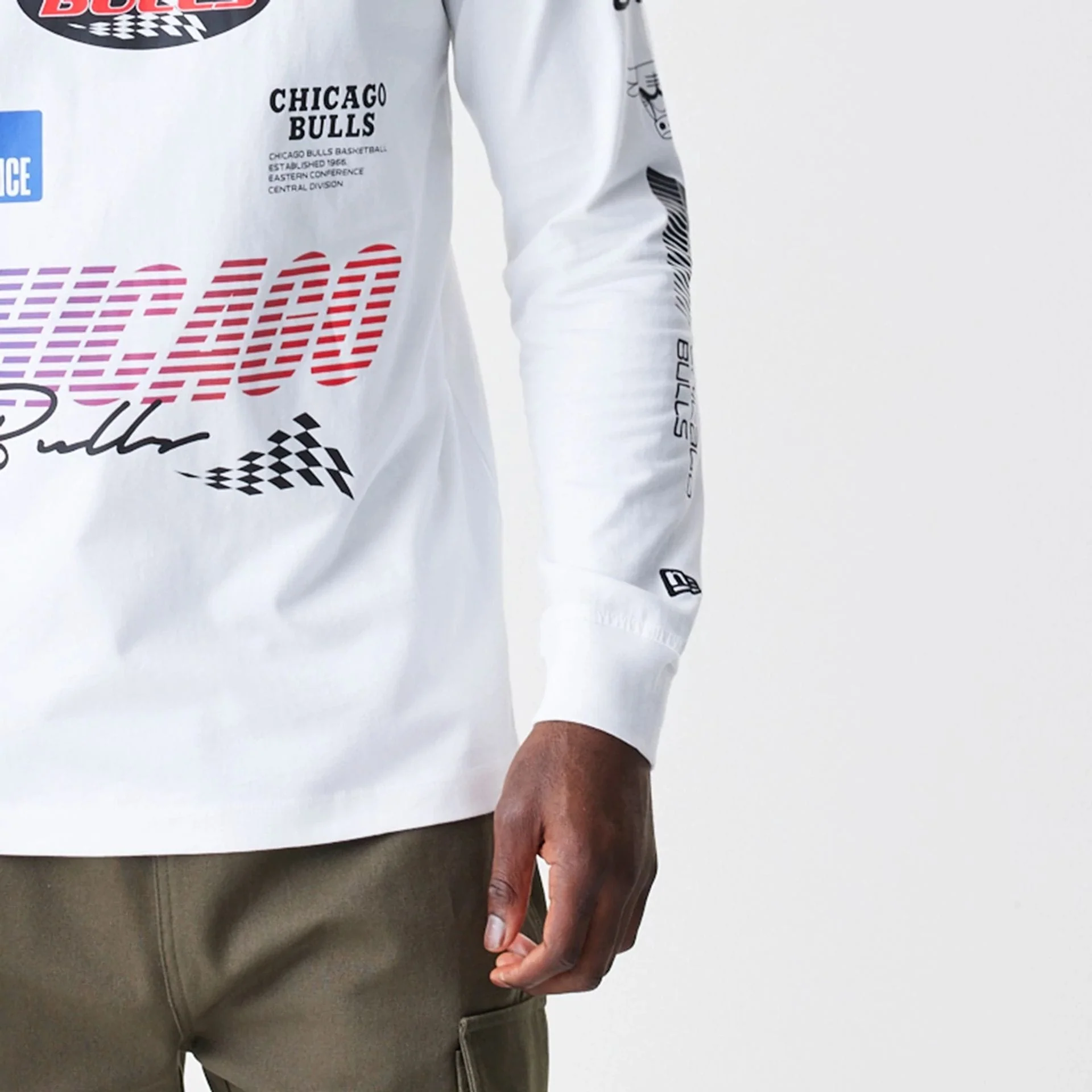 Chicago Bulls Modern Driver White Long Sleeve T-Shirt - Image 4