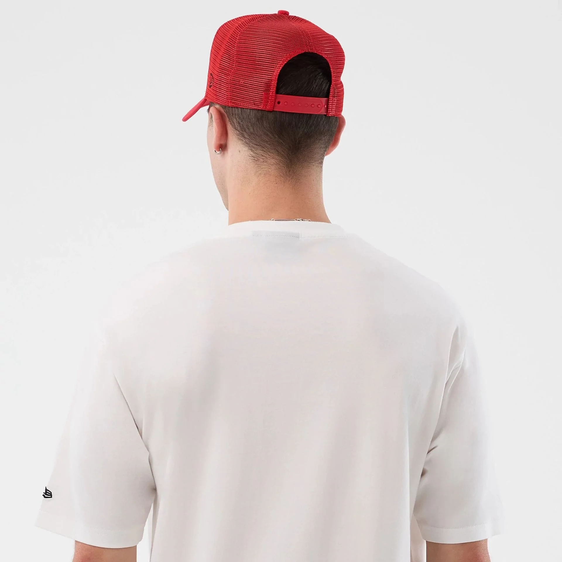 Chicago Bulls NBA Basketball Graphic White Oversized T-Shirt - Image 6