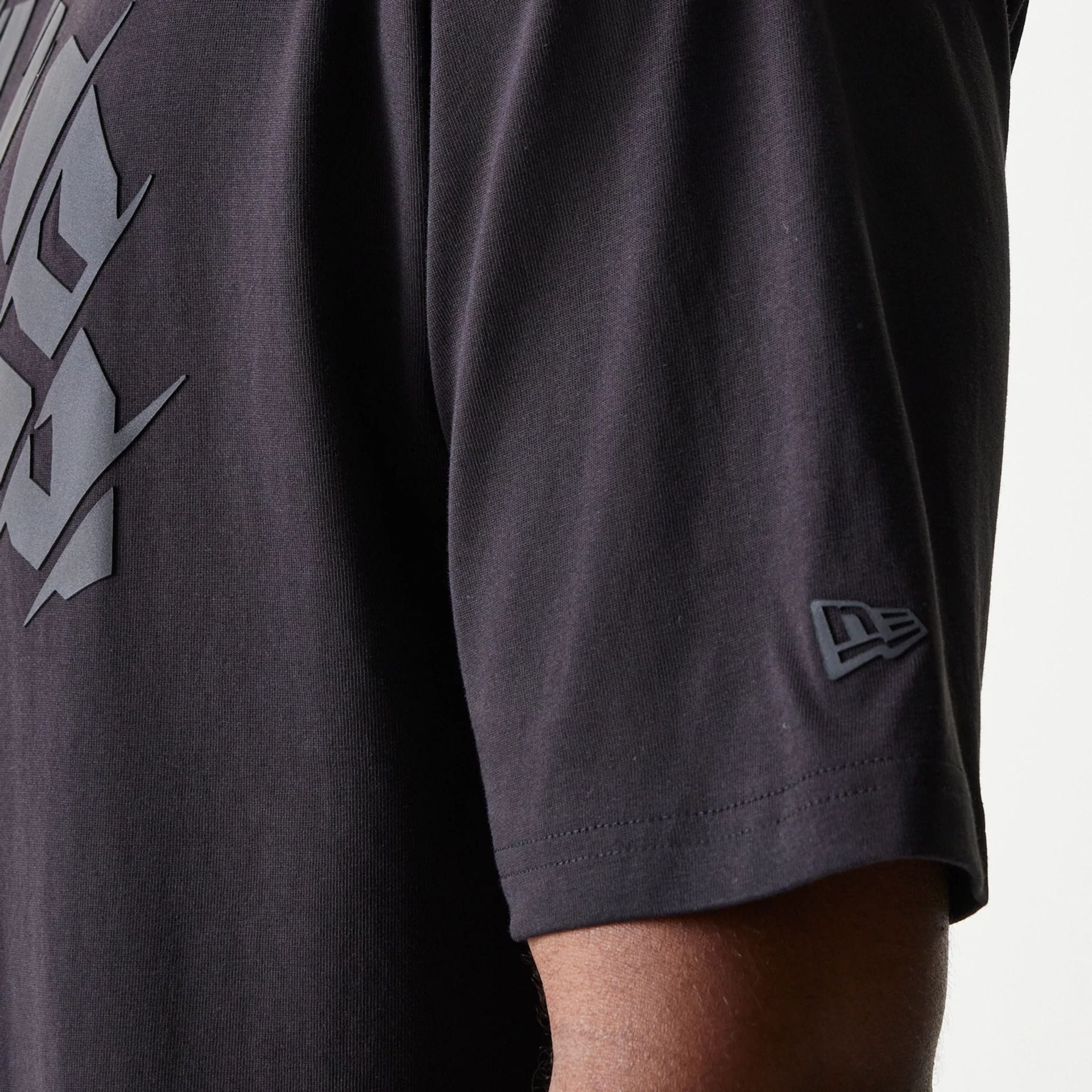 Chicago Bulls NBA Black Oversized T-Shirt - Image 5