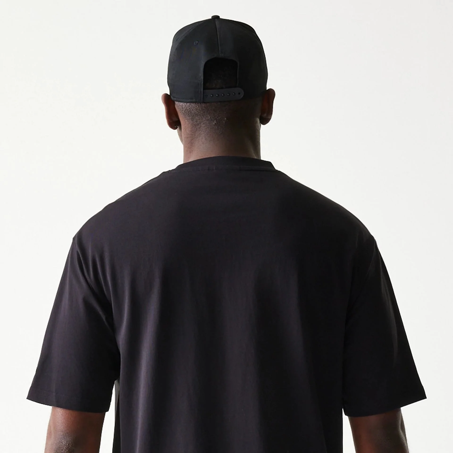 Chicago Bulls NBA Black Oversized T-Shirt - Image 7
