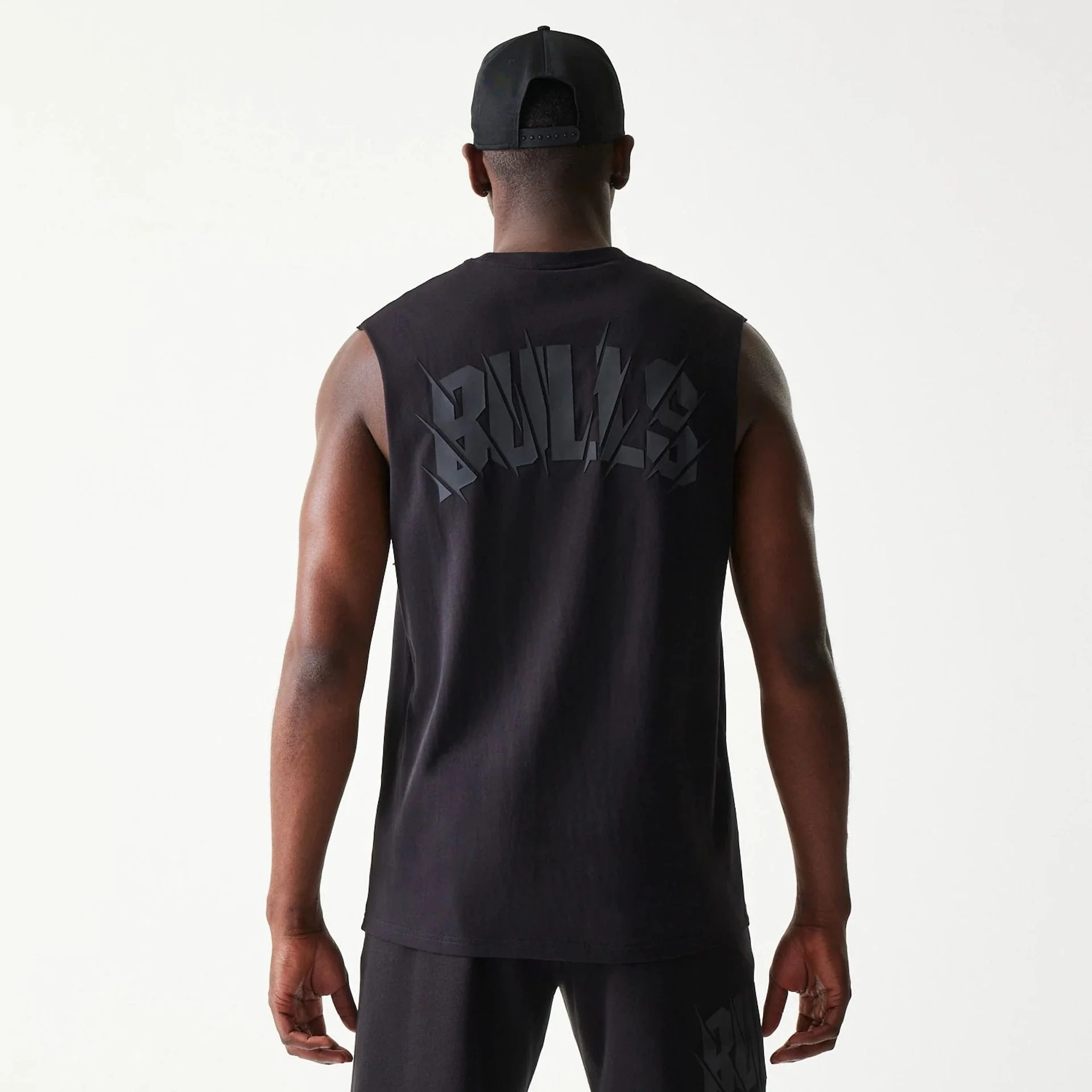 Chicago Bulls NBA Black Sleeveless T-Shirt - Image 2