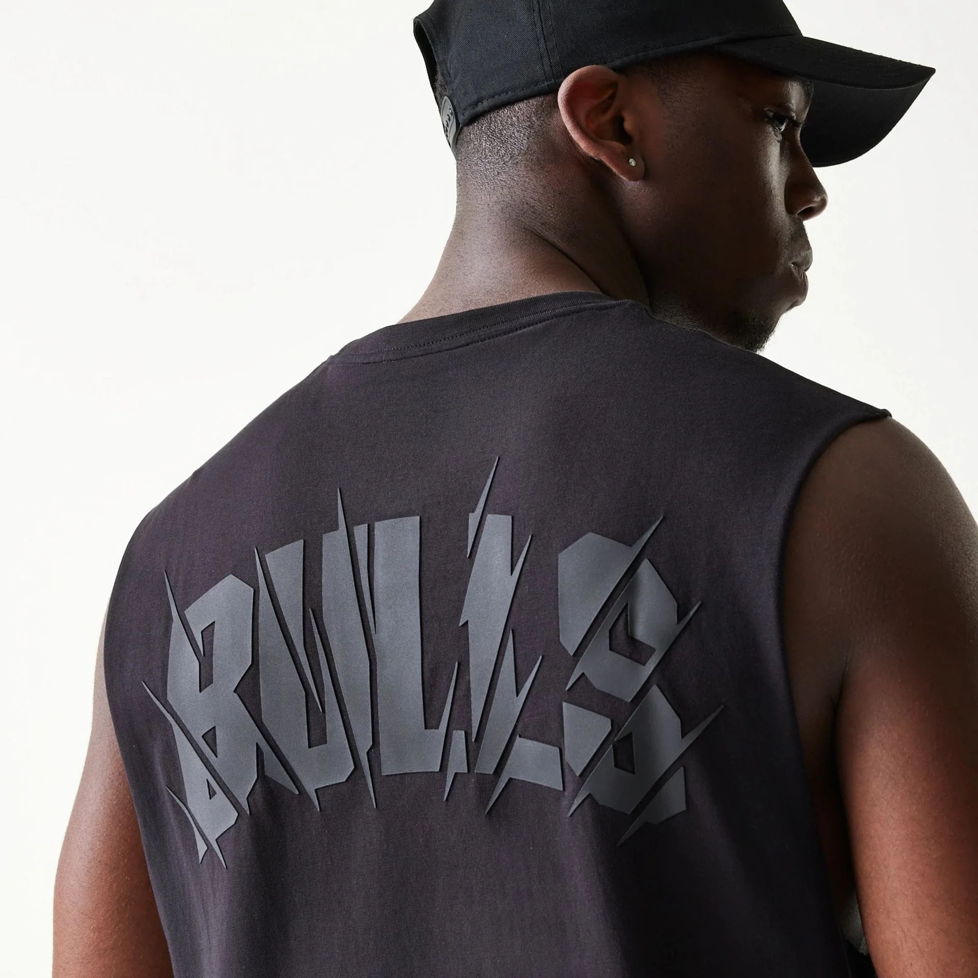 Chicago Bulls NBA Black Sleeveless T-Shirt - Image 6