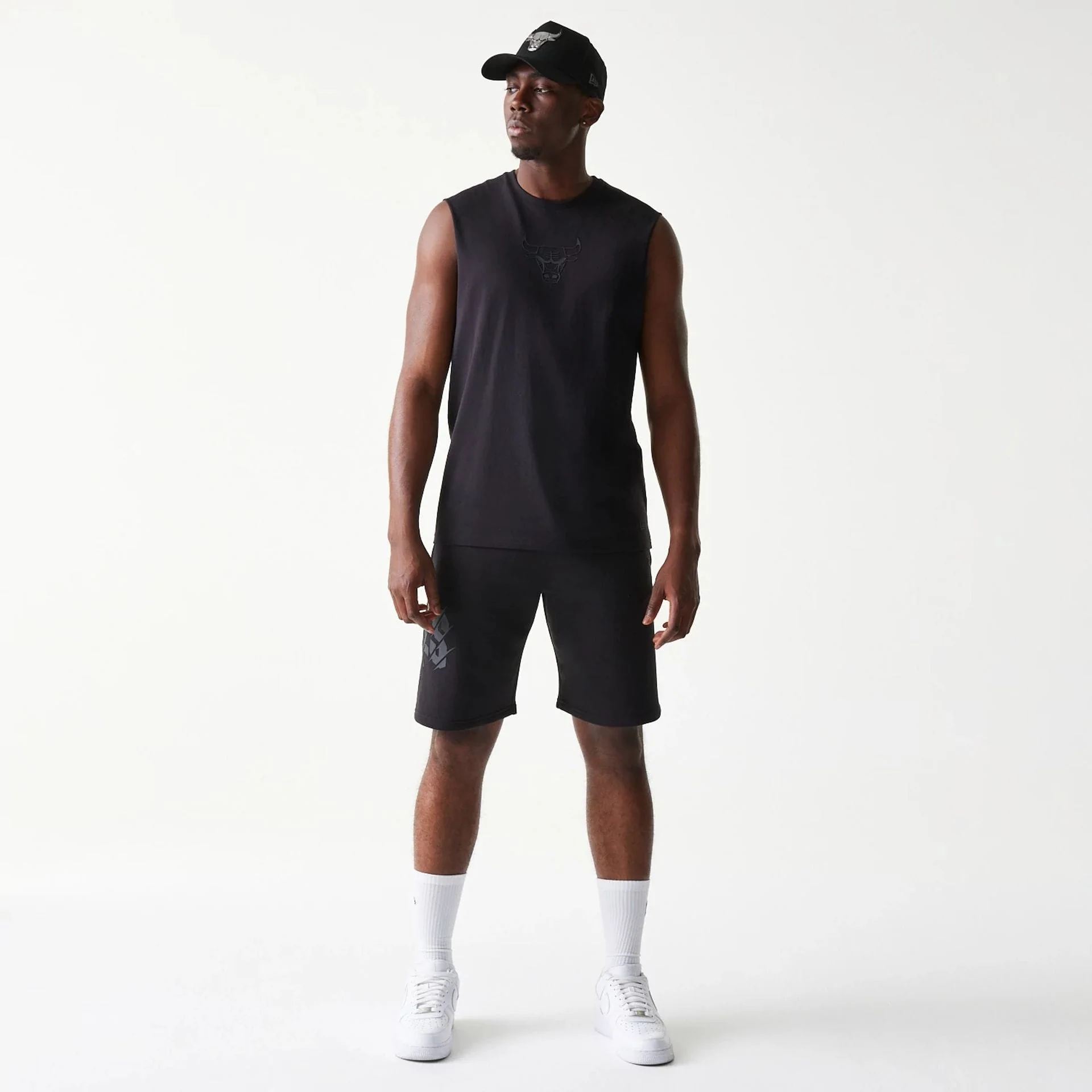 Chicago Bulls NBA Black Sleeveless T-Shirt - Image 8