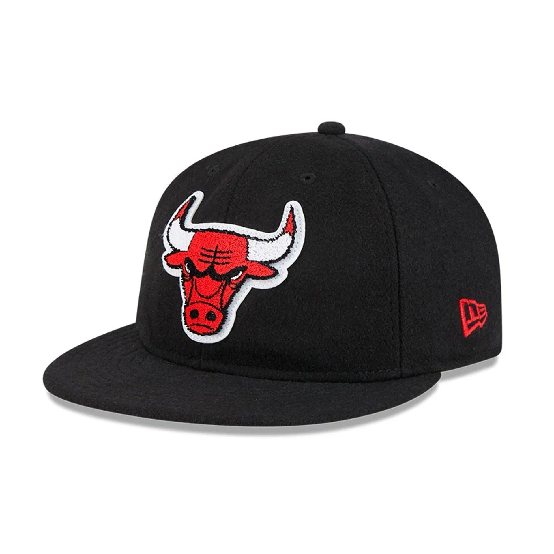 Chicago Bulls NBA Chenille Woven Black Retro Crown 9FIFTY Adjustable Cap - Image 5