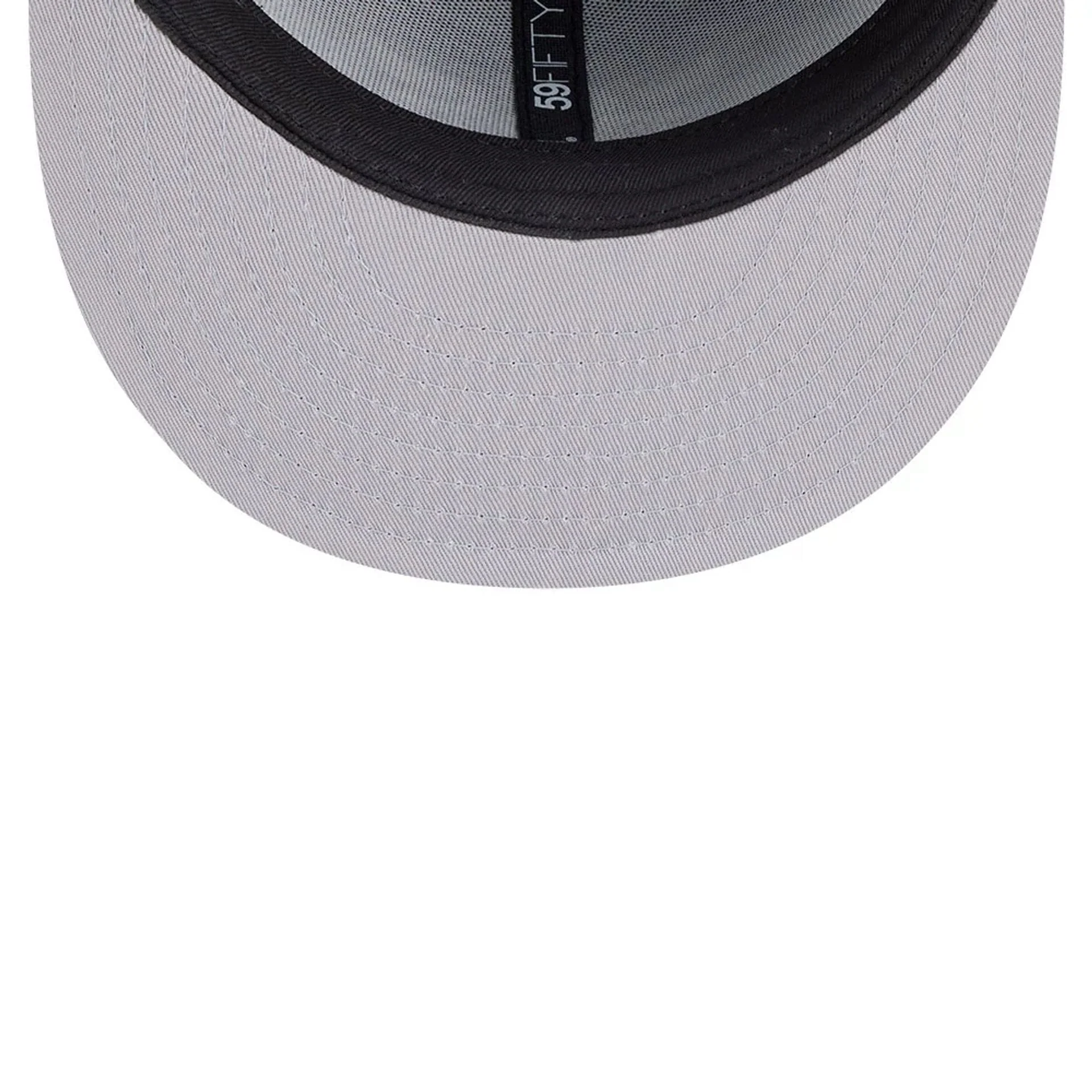Chicago Bulls NBA Classic Black Dogear 59FIFTY Fitted Cap - Image 2