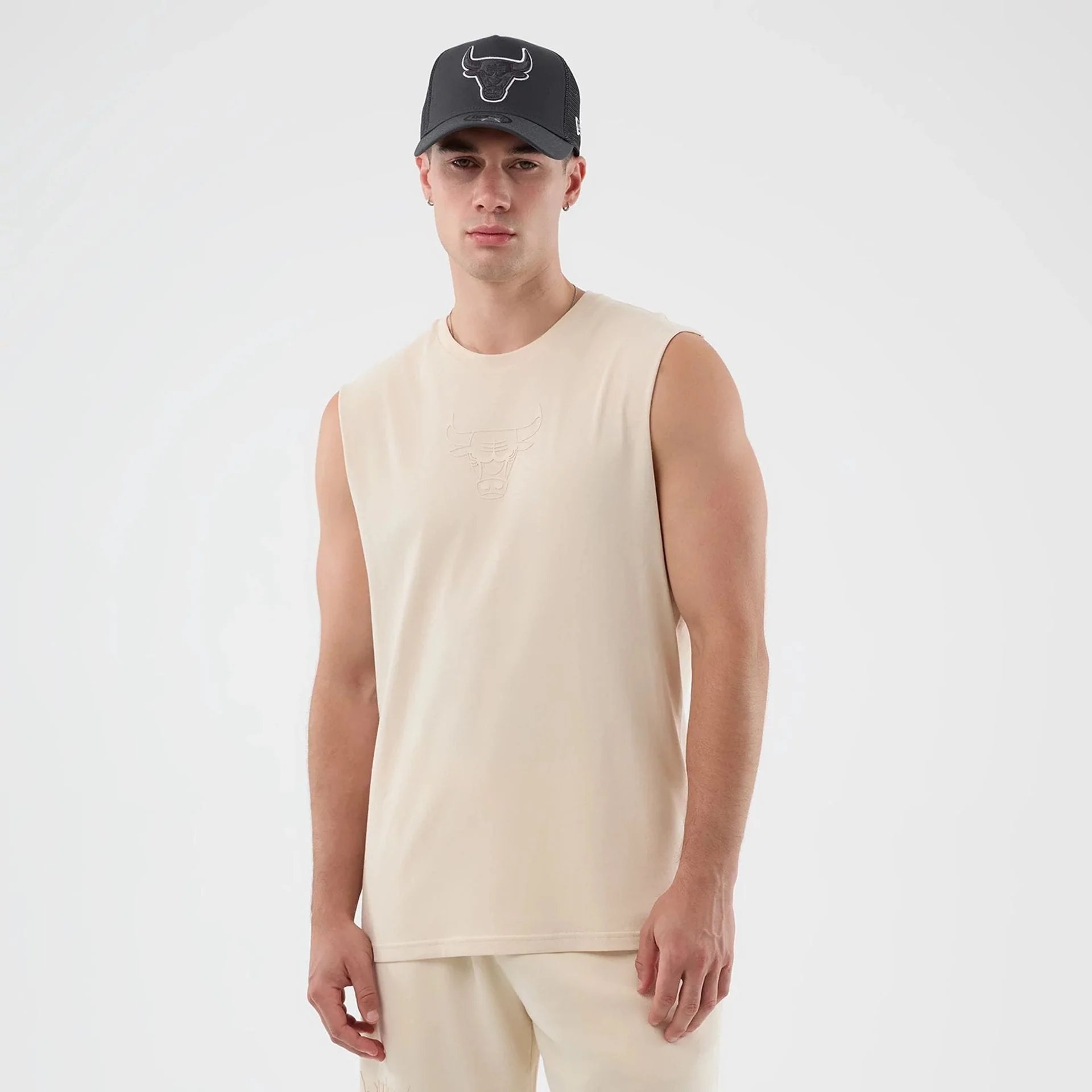 Chicago Bulls NBA Core Plus Light Beige Vest - Image 3
