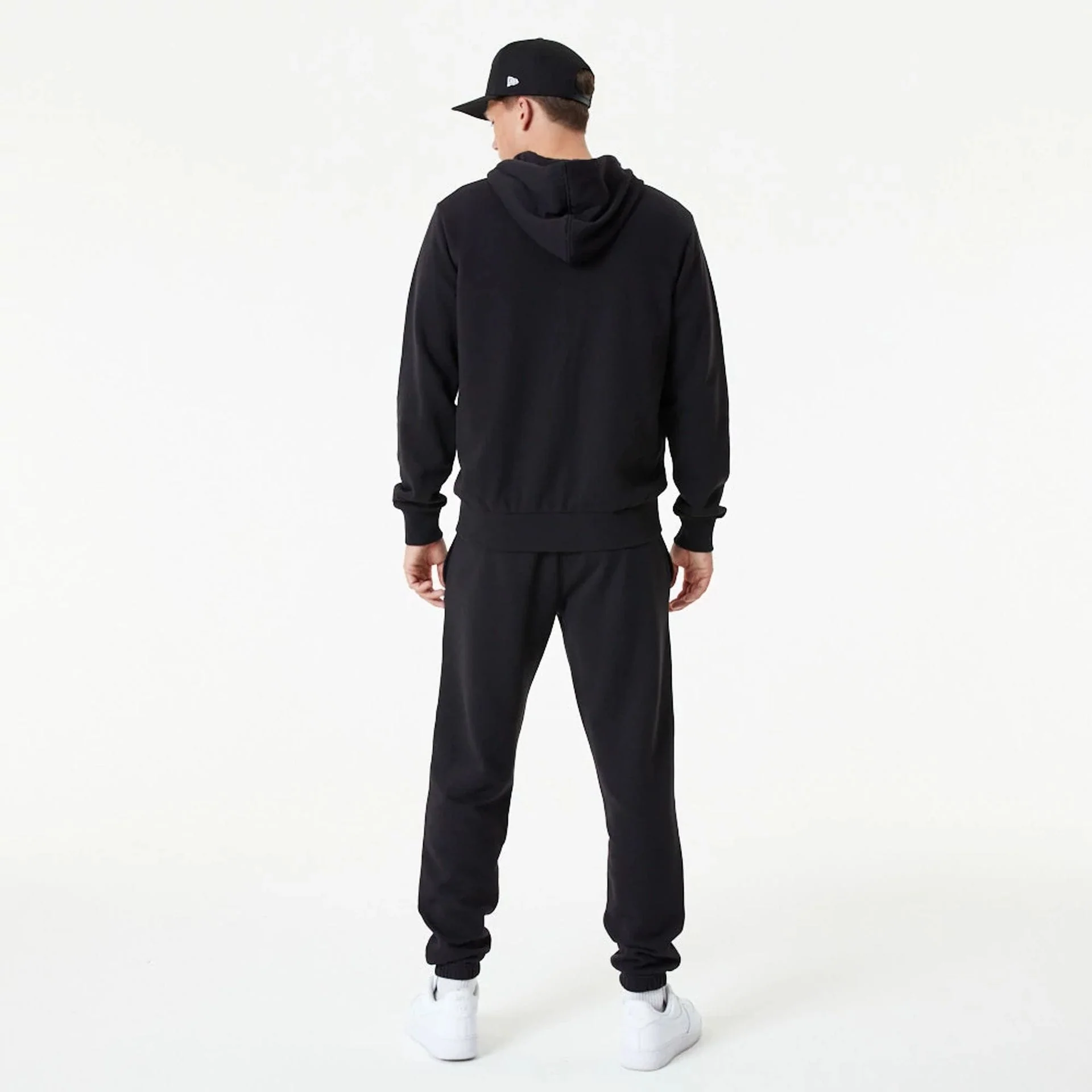 Chicago Bulls NBA Essential Black Full Zip Hoodie - Image 8
