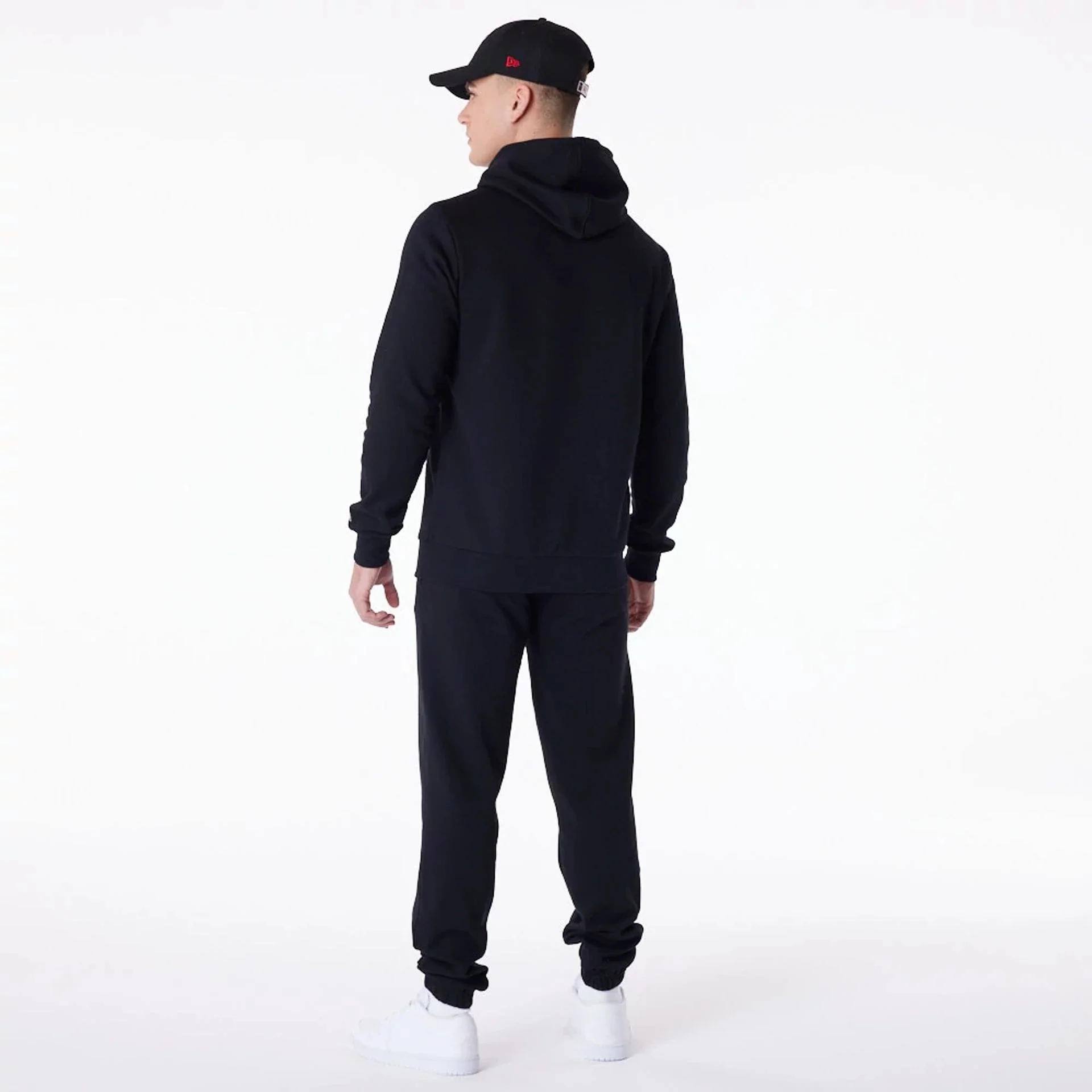 Chicago Bulls NBA Essential Black Full Zip Hoodie - Image 9