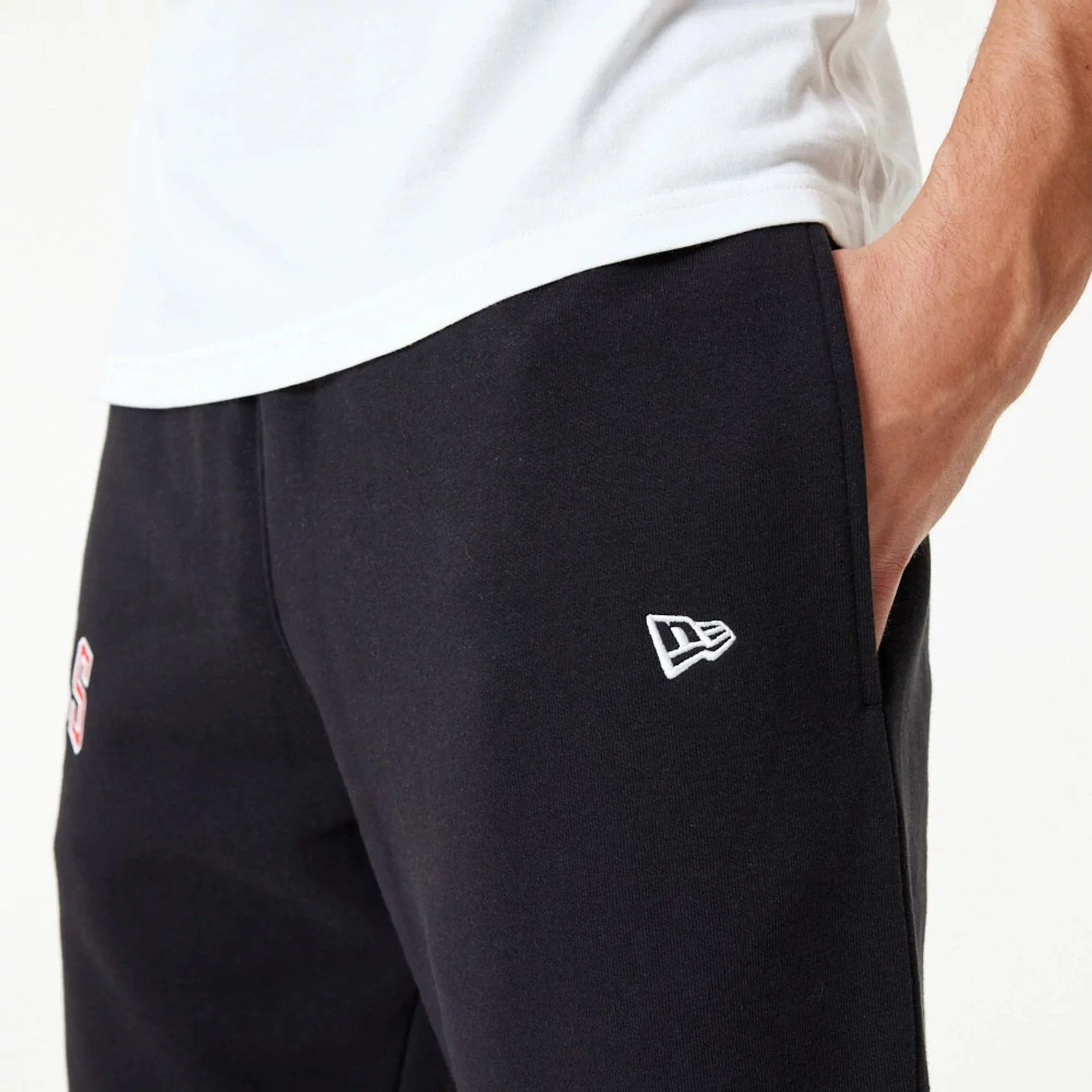 Chicago Bulls NBA Essential Black Joggers - Image 4