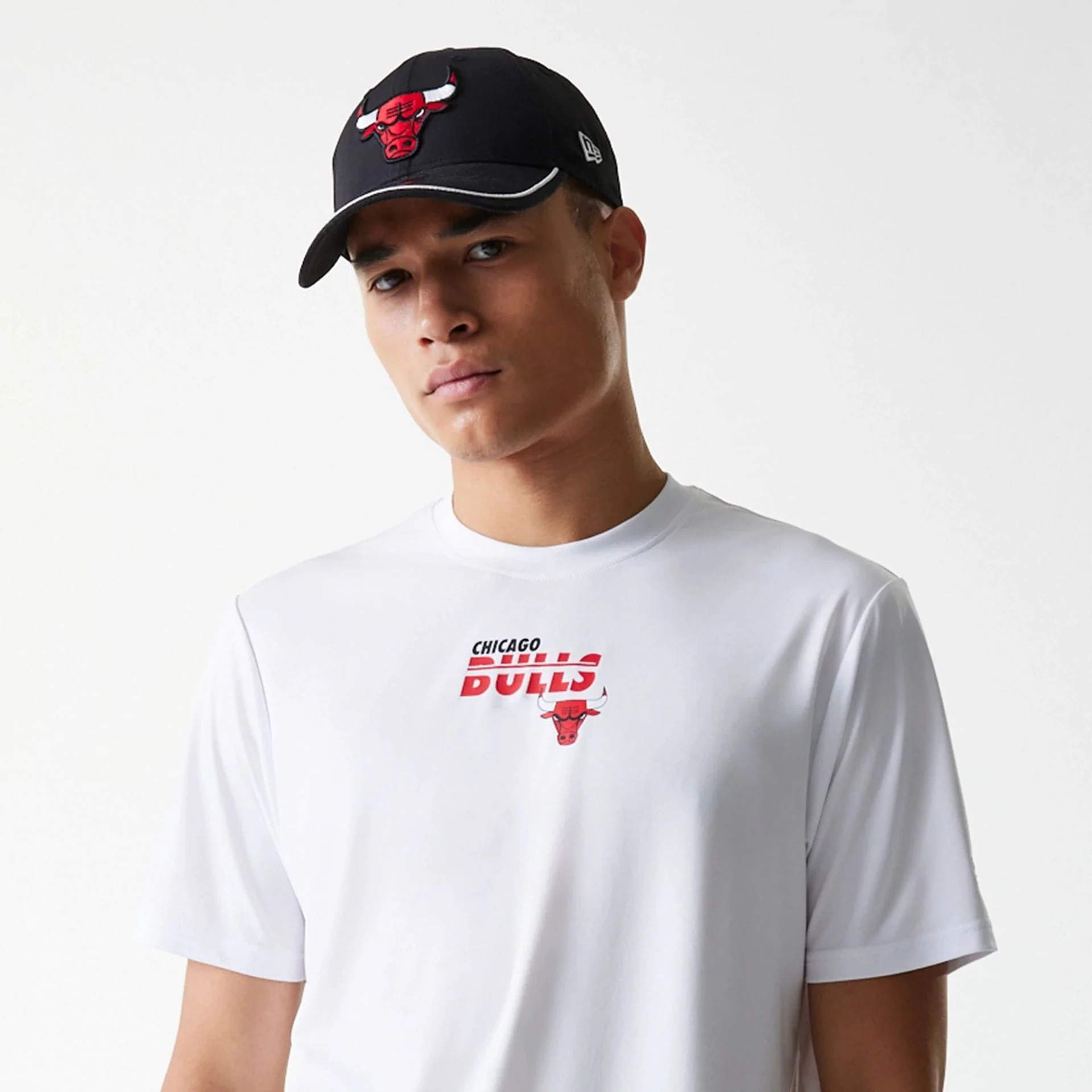 Chicago Bulls NBA Essentials White T-Shirt - Image 3
