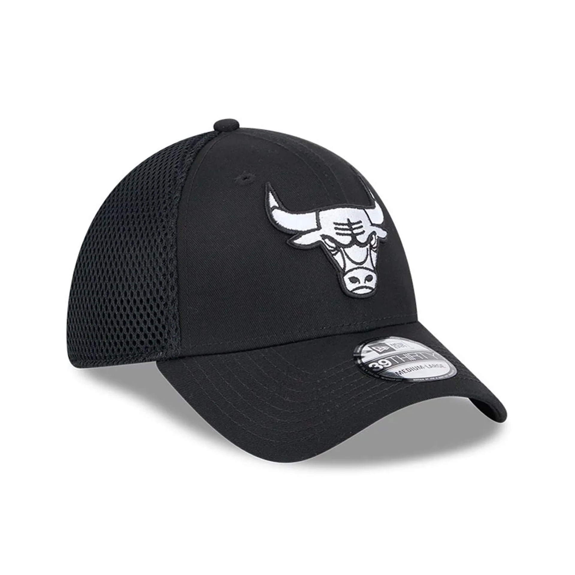 Chicago Bulls NBA Evergreen Neo Black 39THIRTY Stretch Fit Cap - Image 4