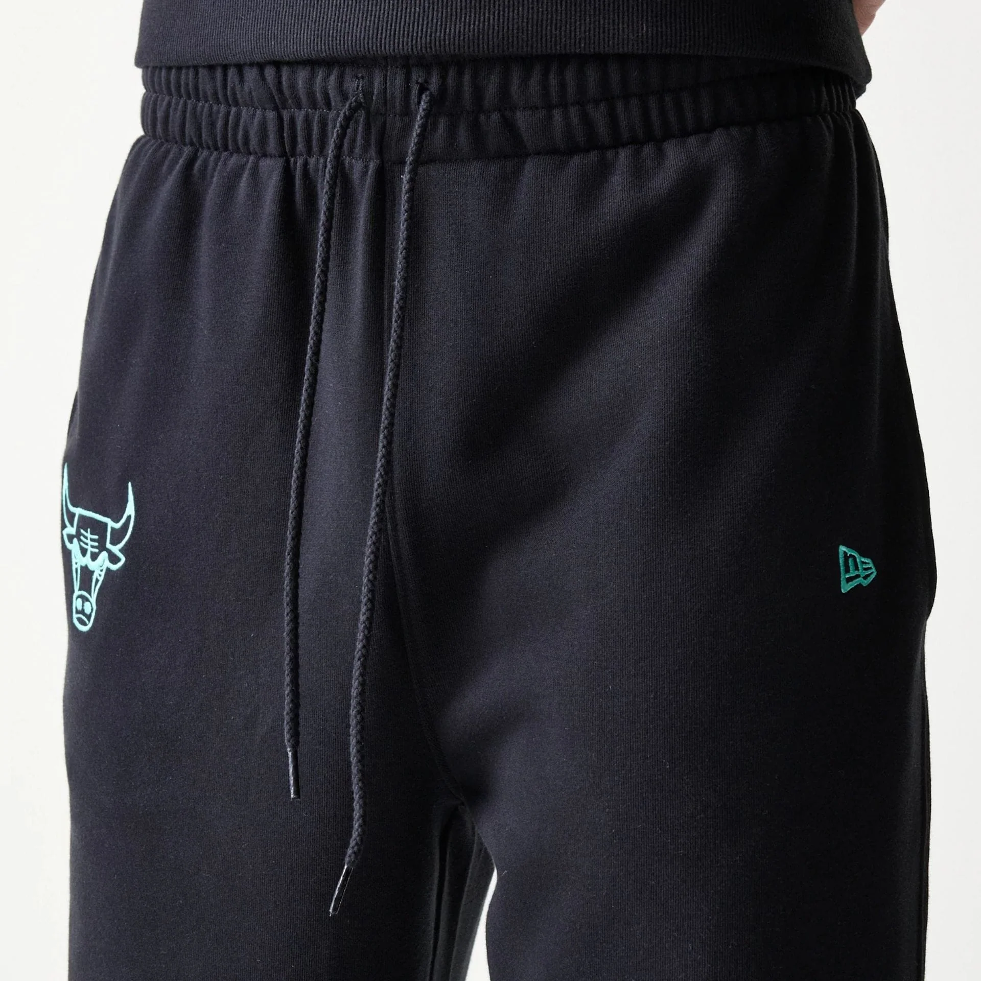 Chicago Bulls NBA League Essential Black Joggers - Image 6