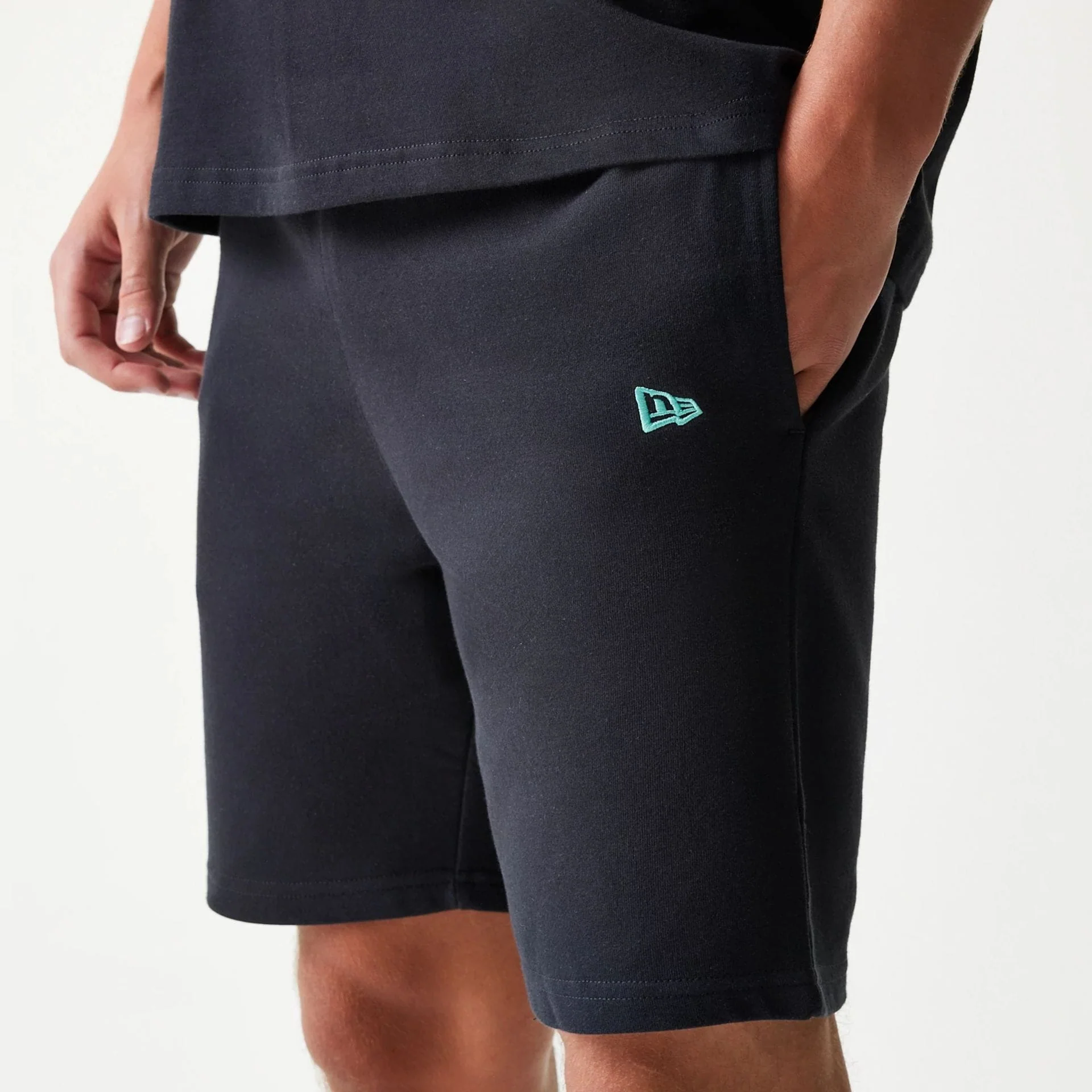 Chicago Bulls NBA League Essential Black Shorts - Image 3
