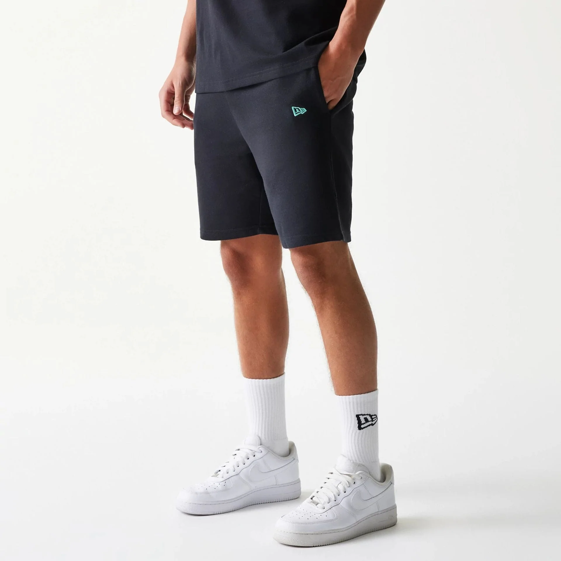 Chicago Bulls NBA League Essential Black Shorts - Image 6