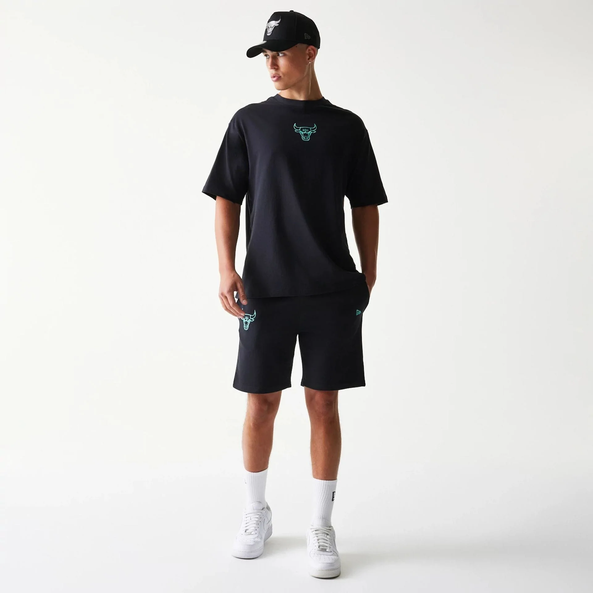 Chicago Bulls NBA League Essential Black Shorts - Image 8