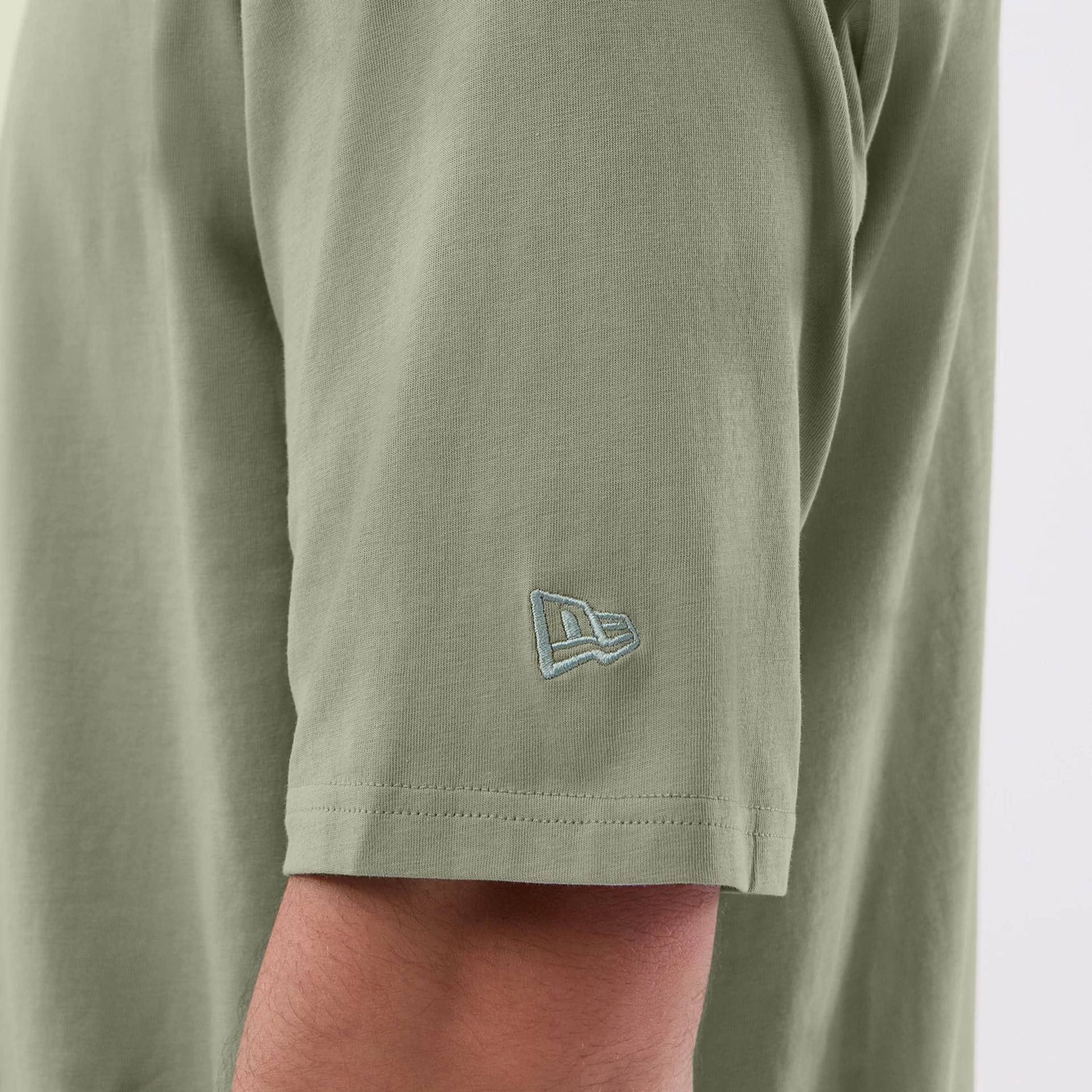 Chicago Bulls NBA League Essential Pastel Green Oversized T-Shirt - Image 6
