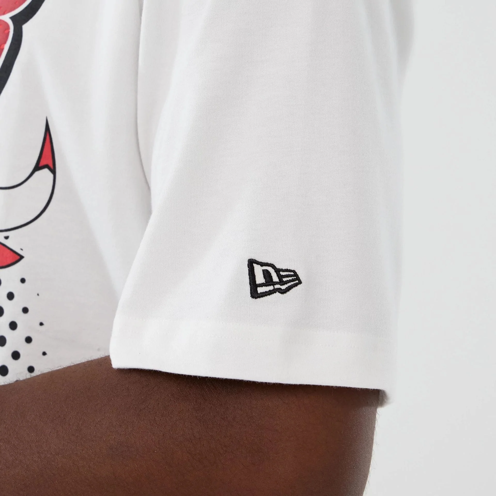 Chicago Bulls NBA Lifestyle Graphic White T-Shirt - Image 5