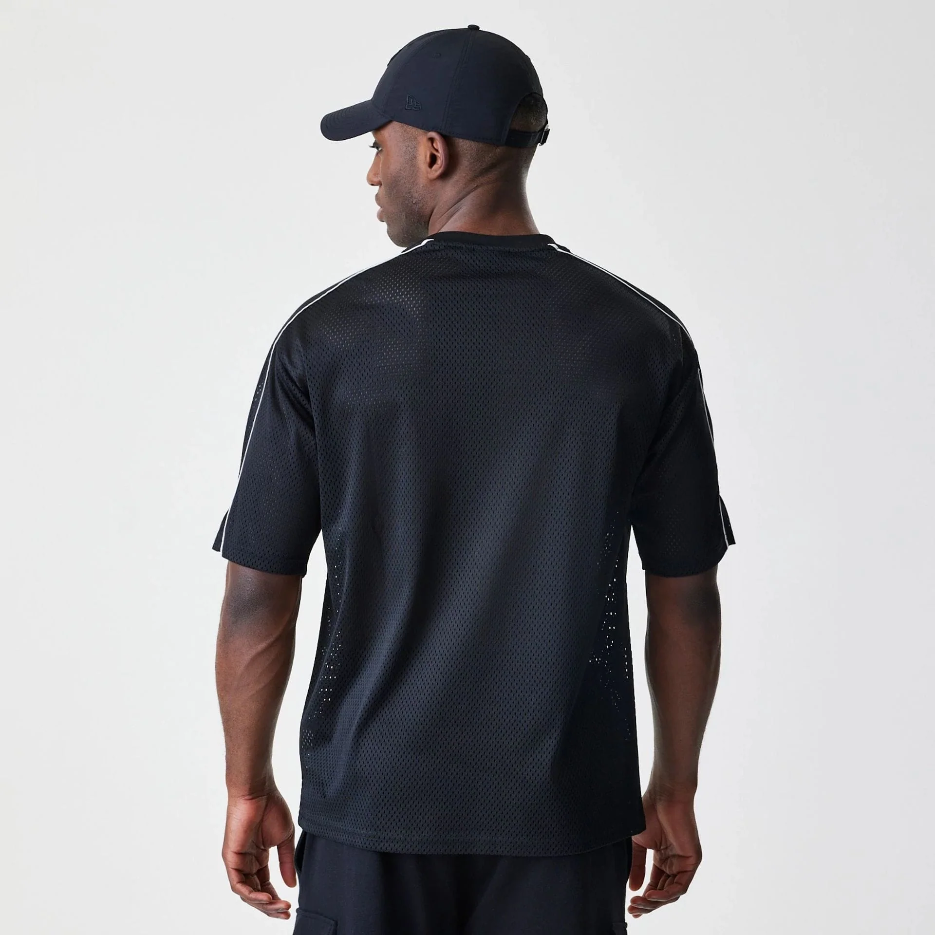 Chicago Bulls NBA Piping Black Oversized T-Shirt - Image 2