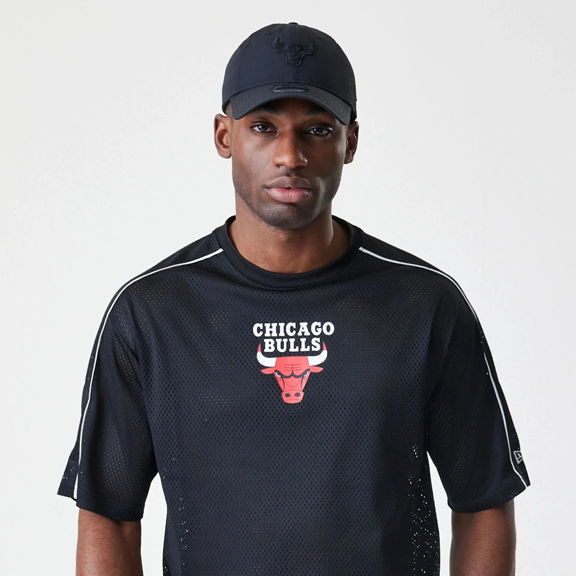 Chicago Bulls NBA Piping Black Oversized T-Shirt - Image 6