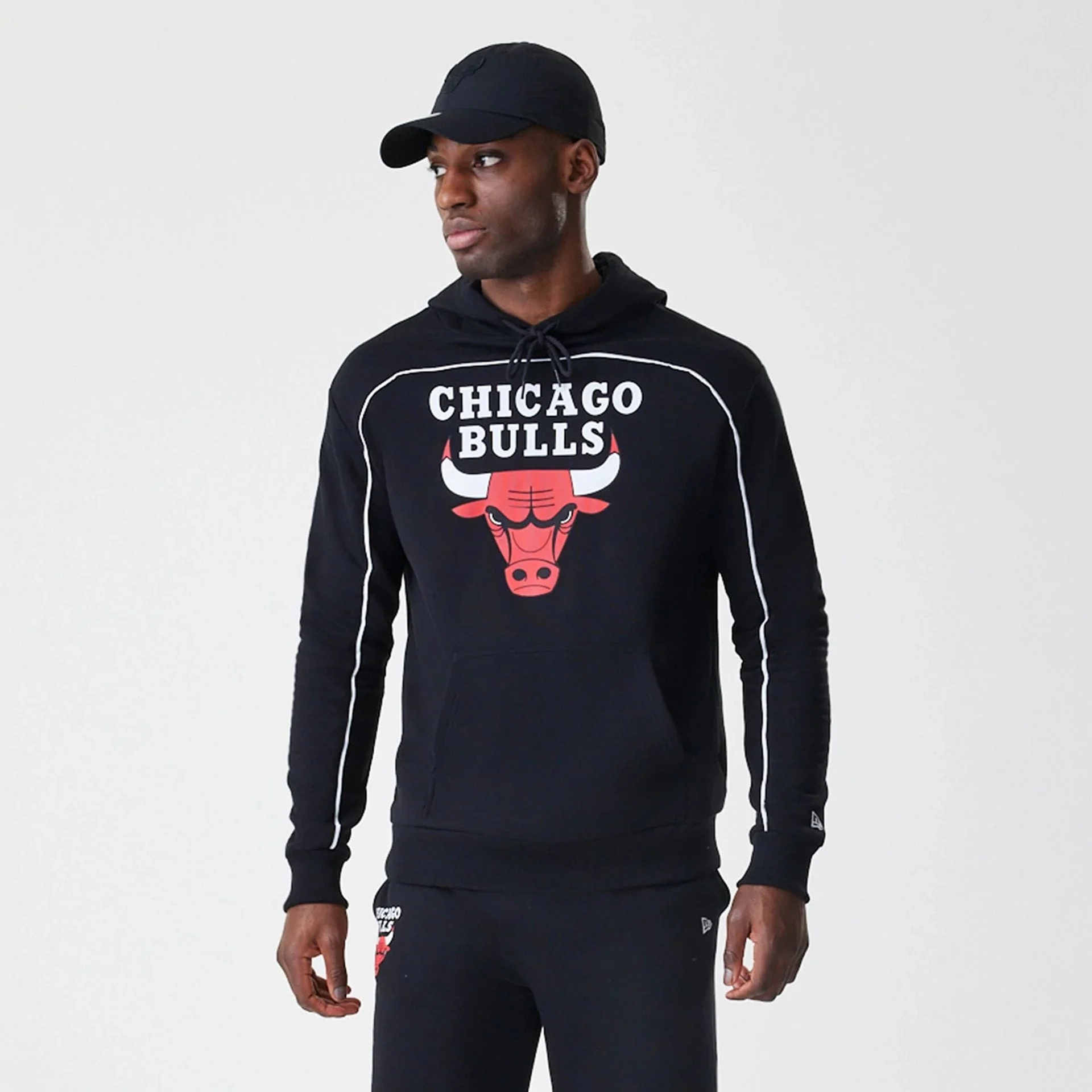 Chicago Bulls NBA Piping Stripe Black Oversized Pullover Hoodie - Image 7