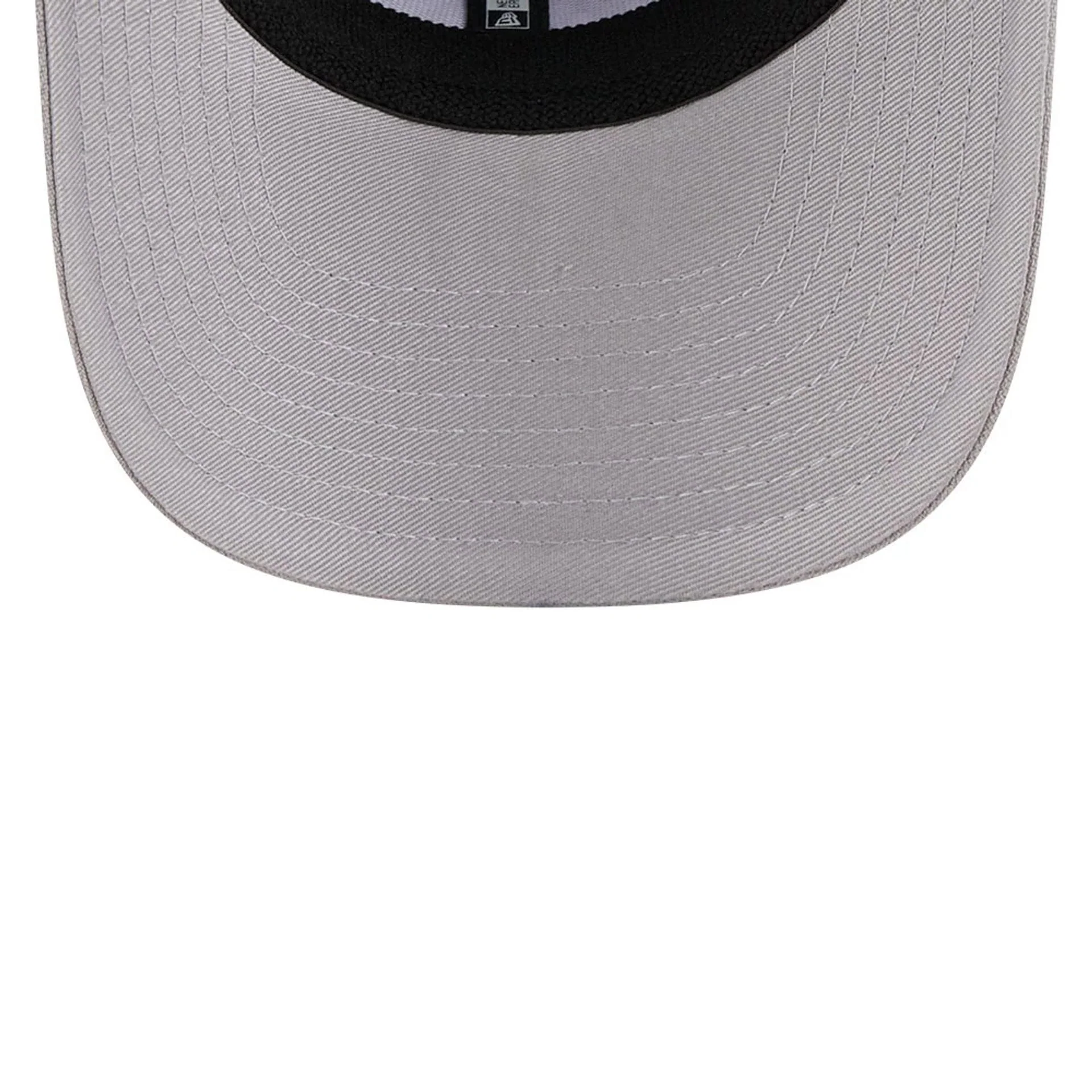 Chicago Bulls NBA Script Grey 9SEVENTY Stretch Snap Adjustable Cap - Image 7