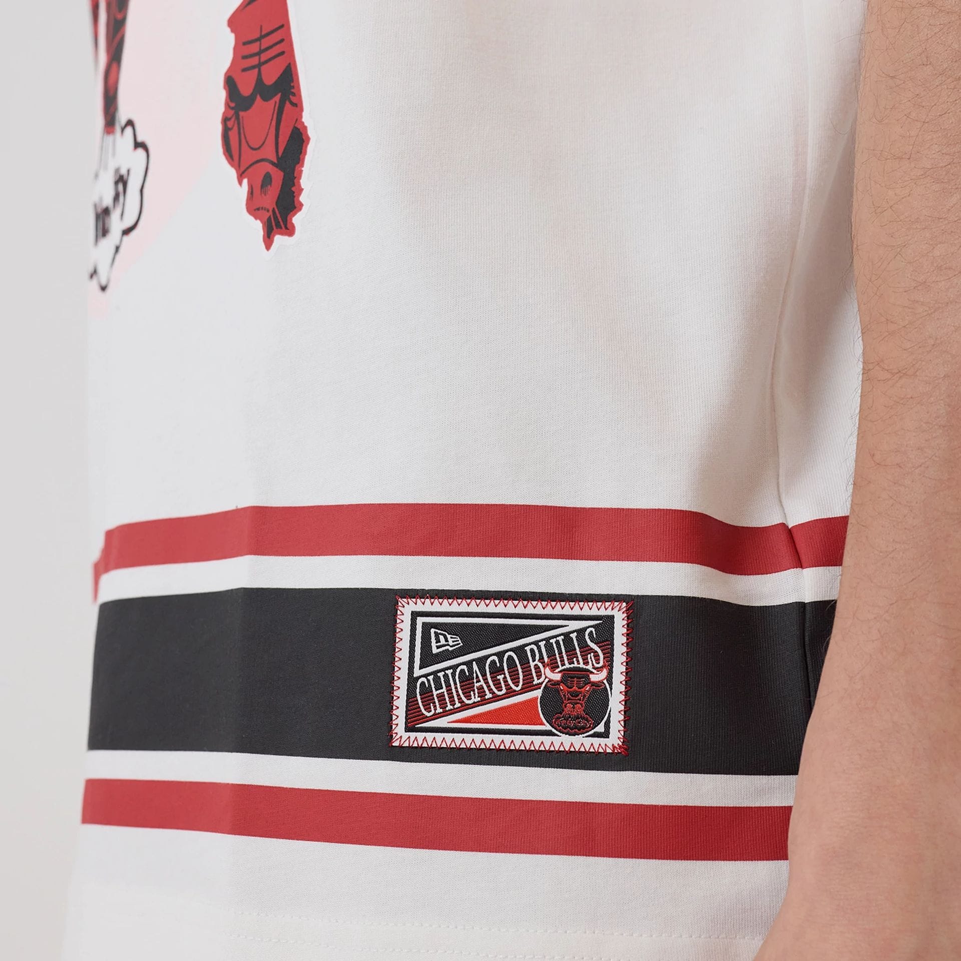 Chicago Bulls NBA Sport Classic White T-Shirt - Image 4