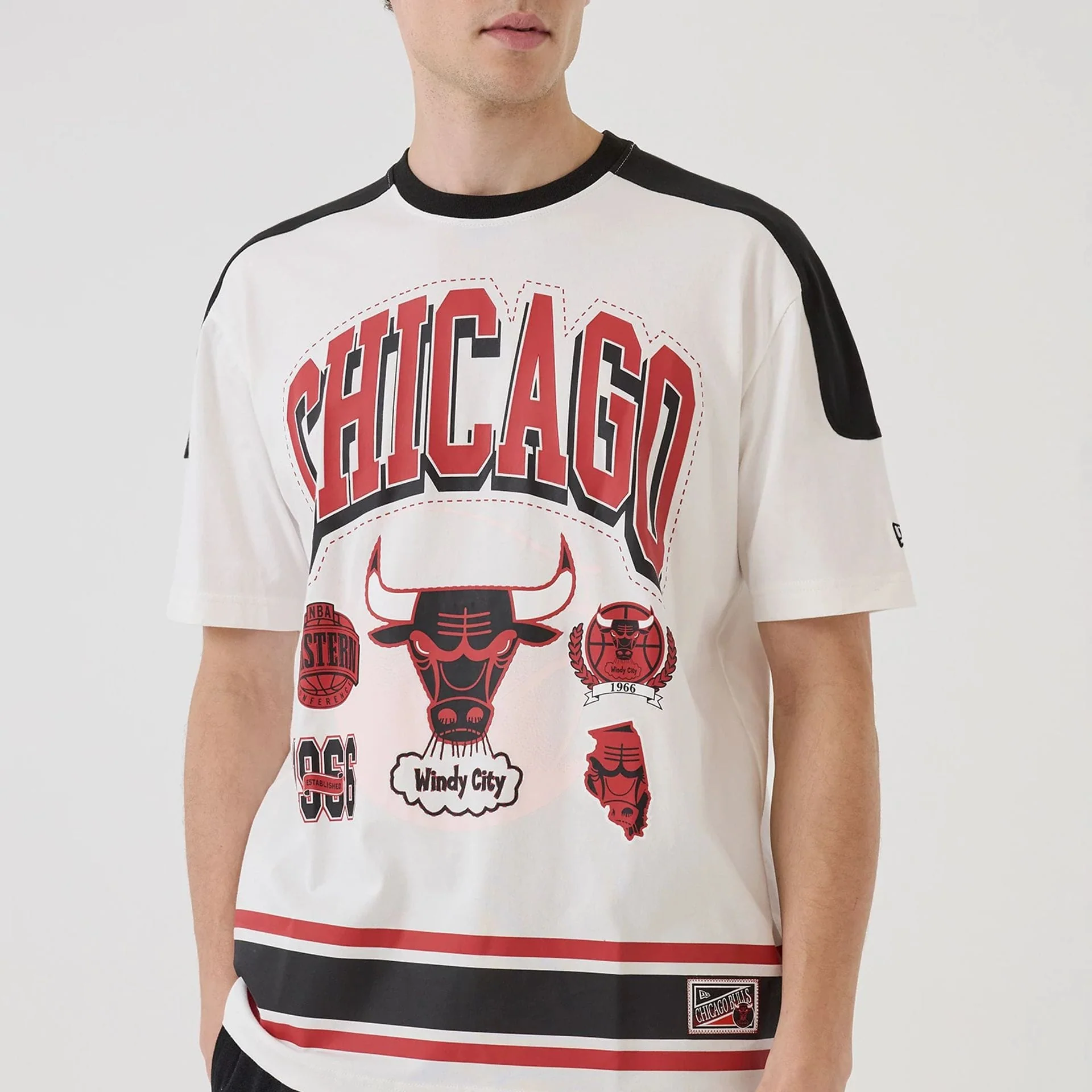 Chicago Bulls NBA Sport Classic White T-Shirt - Image 5