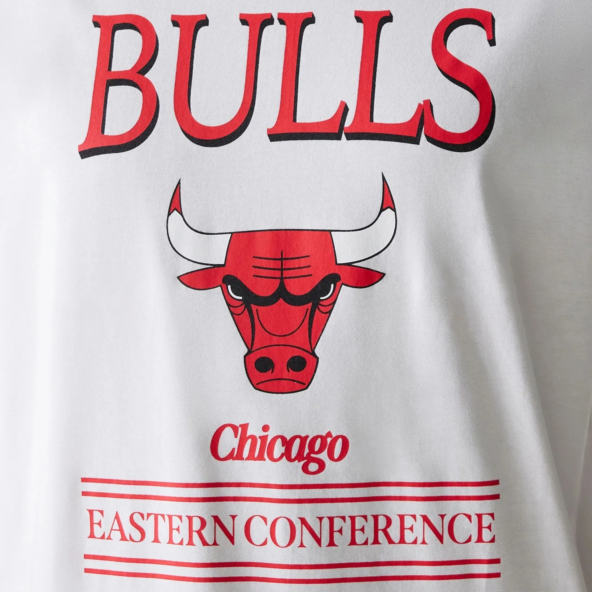 Chicago Bulls NBA Team Graphic White Oversized T-Shirt - Image 5