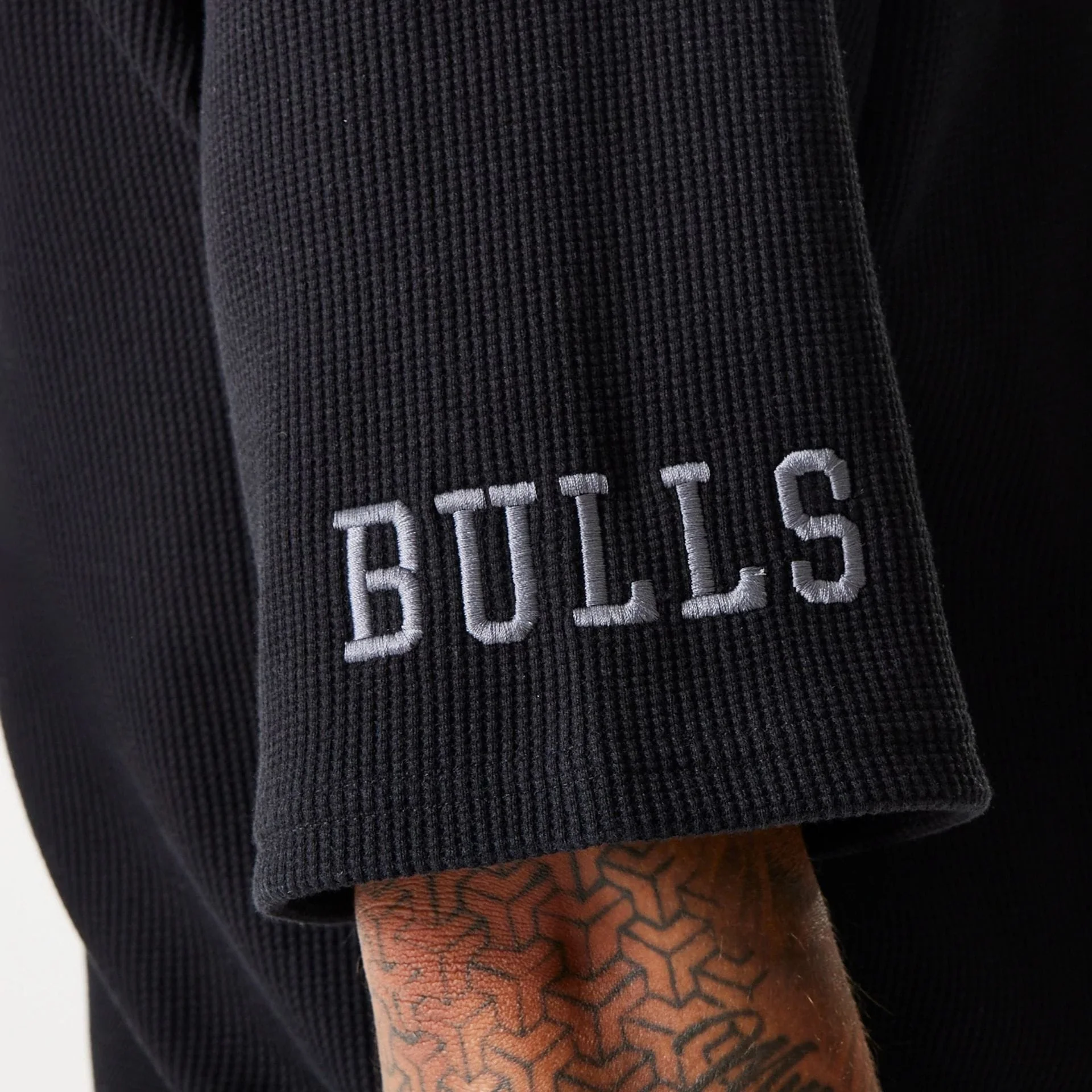 Chicago Bulls NBA Waffle Black Oversized T-Shirt - Image 4