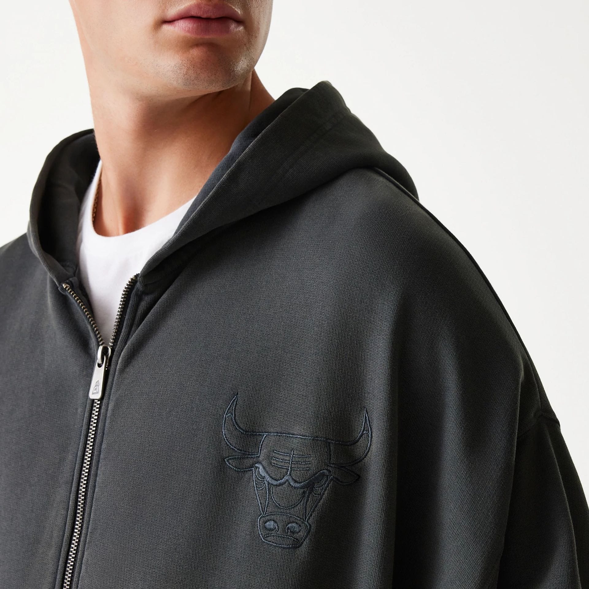 Chicago Bulls NBA Washed Grey Full Zip Hoodie - Image 4