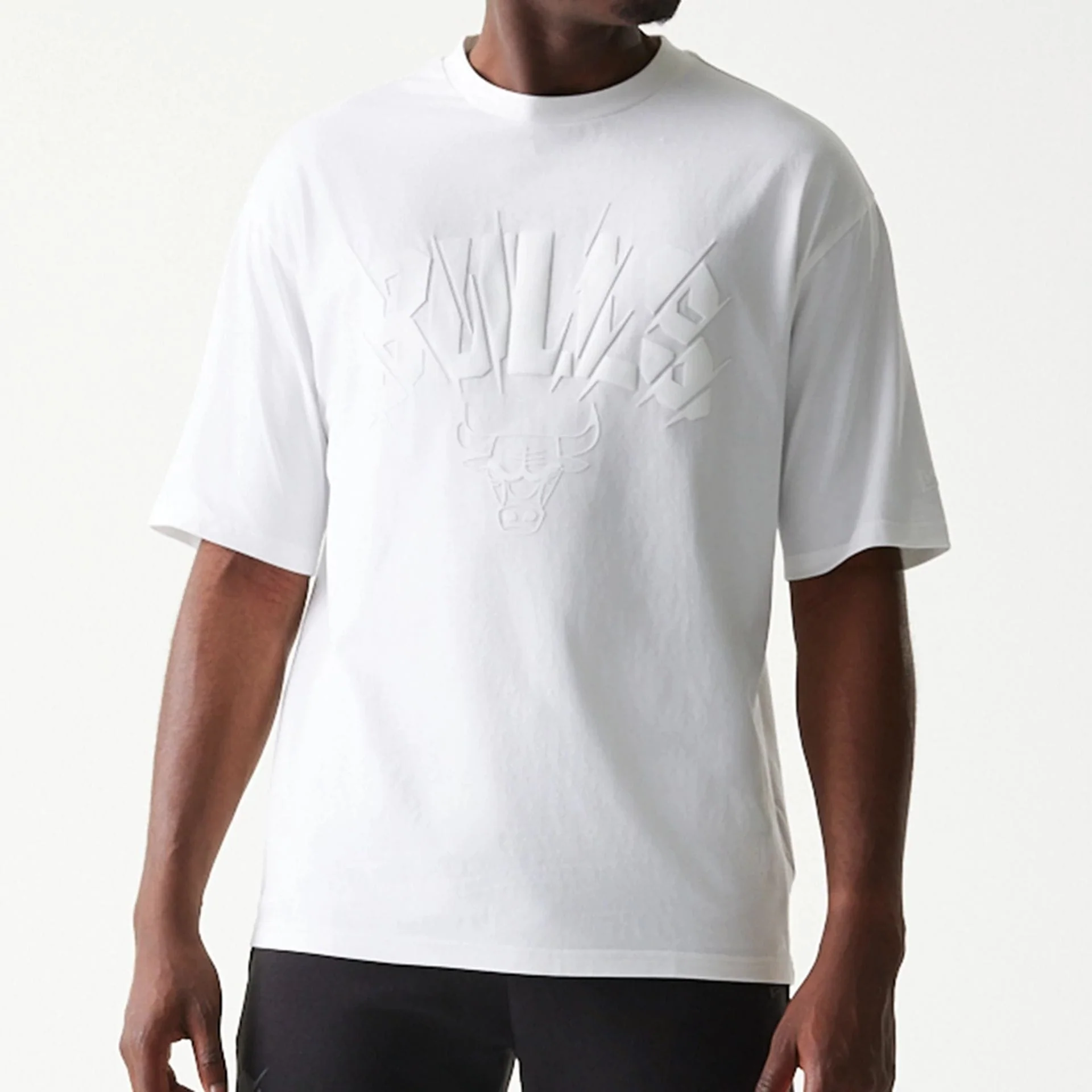 Chicago Bulls NBA White Oversized T-Shirt - Image 3