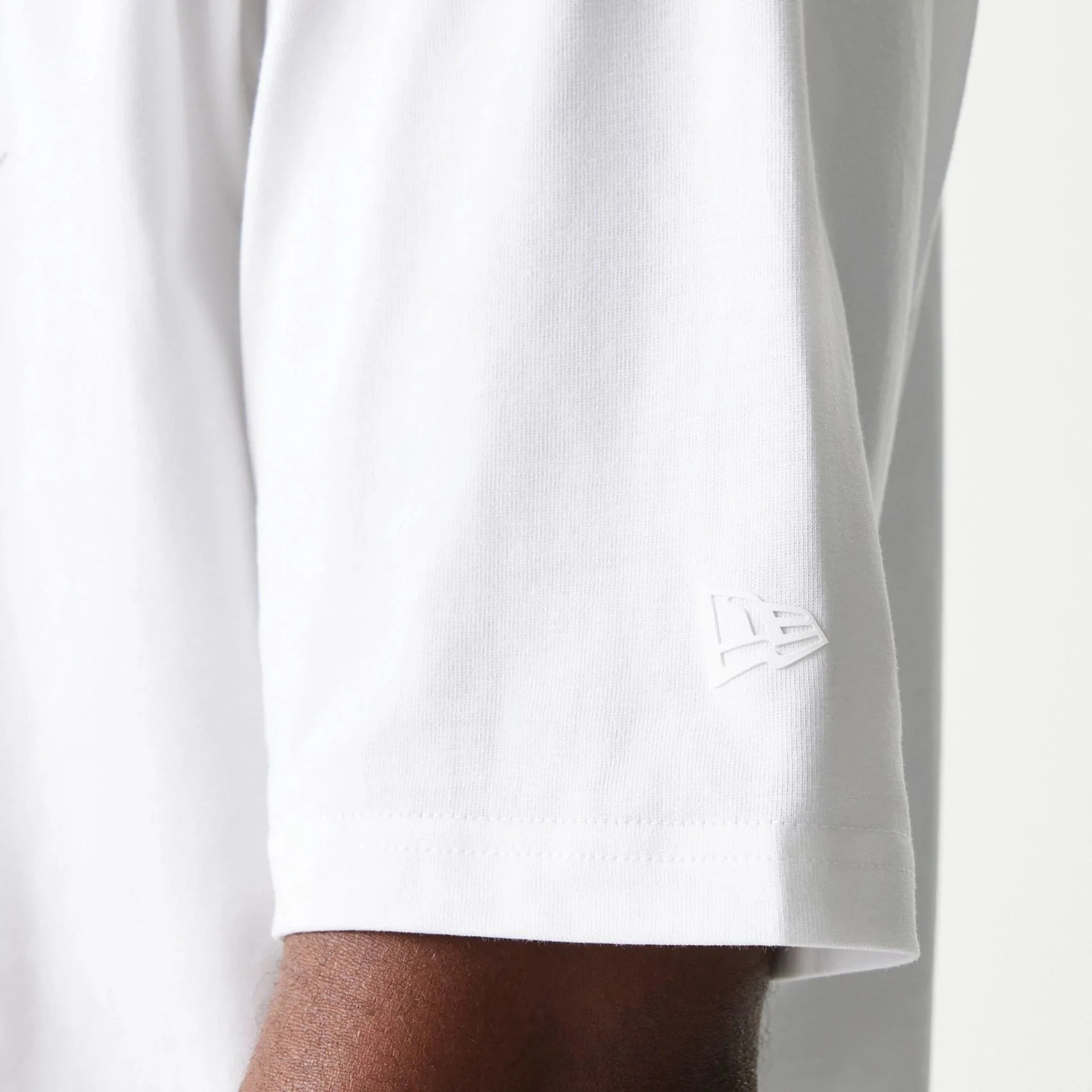 Chicago Bulls NBA White Oversized T-Shirt - Image 5