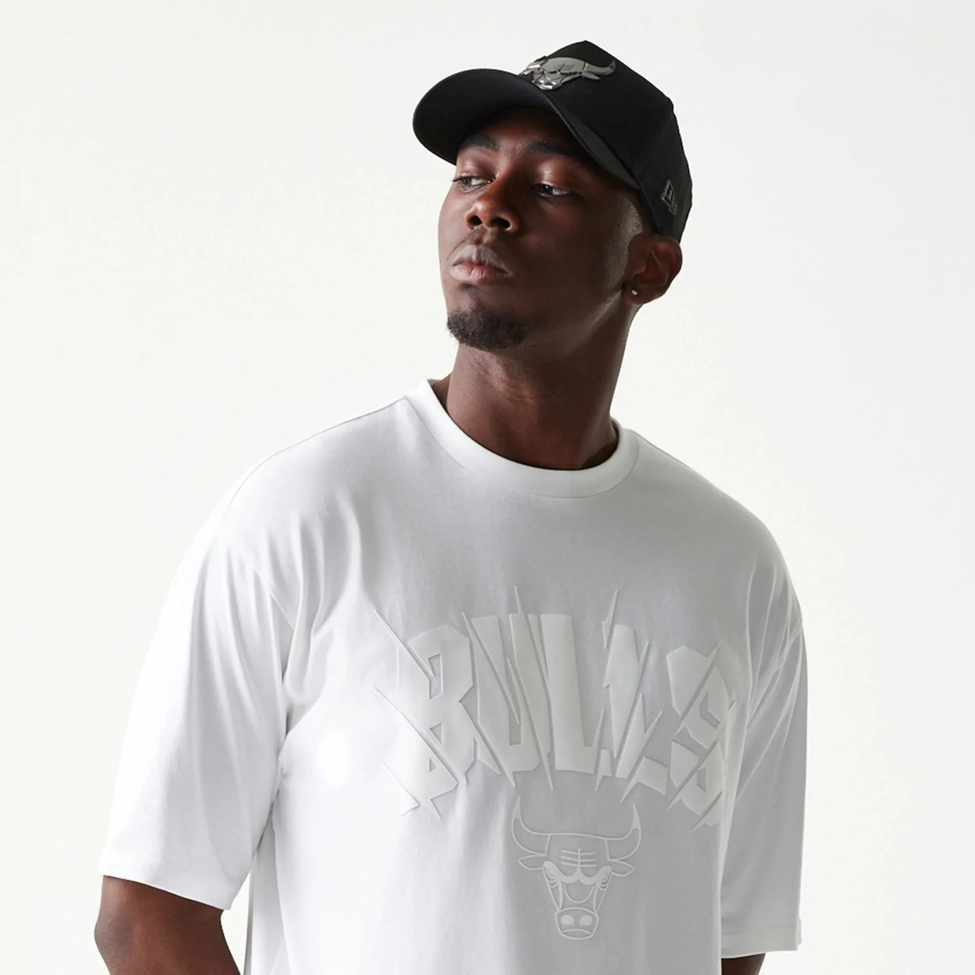 Chicago Bulls NBA White Oversized T-Shirt - Image 6