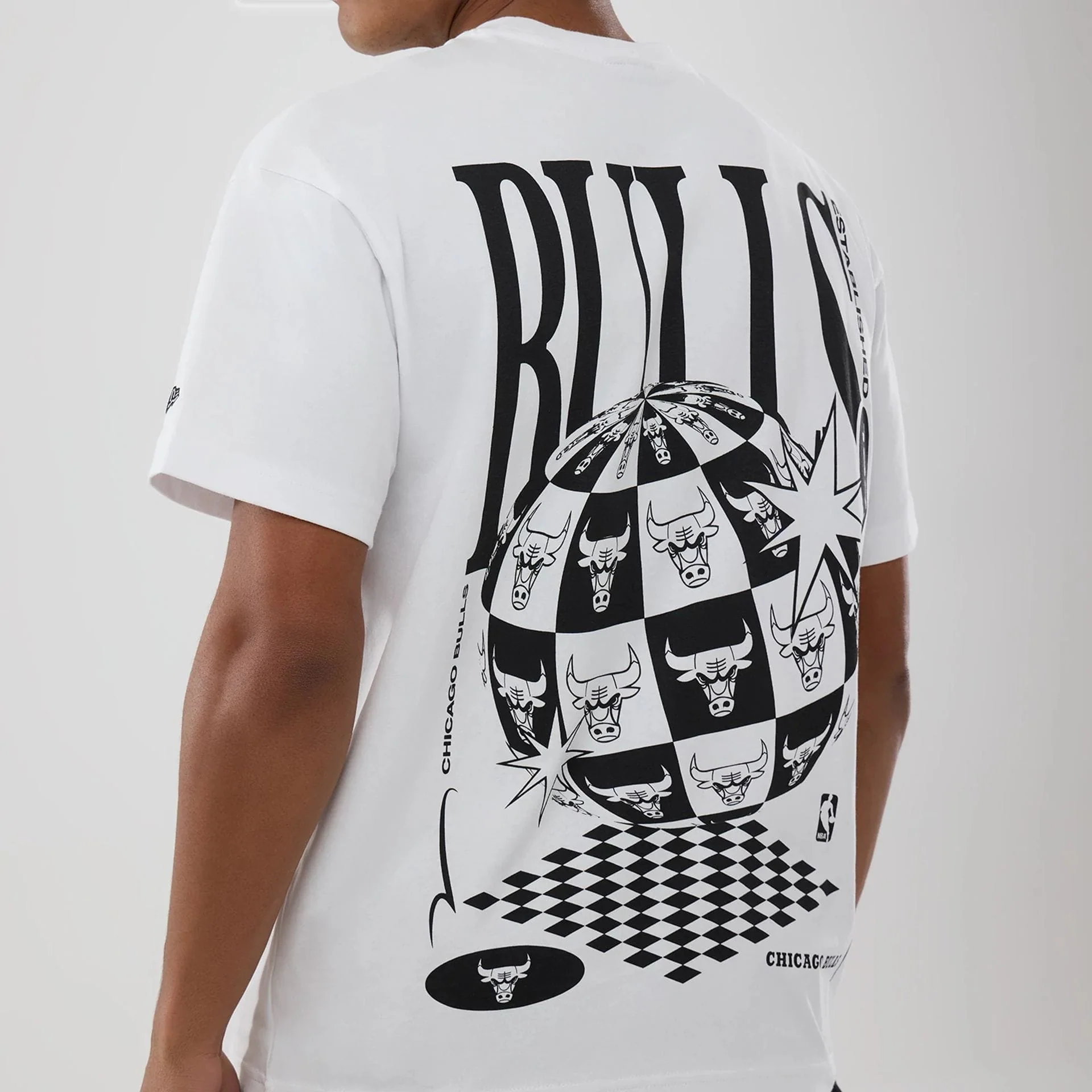 Chicago Bulls NBA World White T-Shirt - Image 3