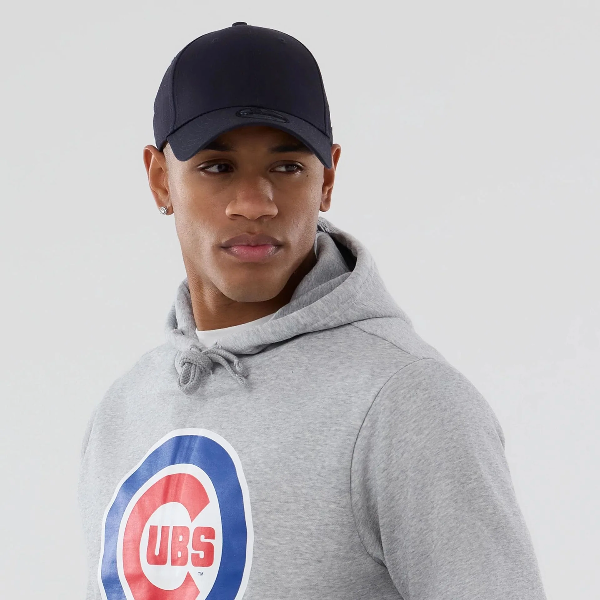 Chicago Cubs MLB Grey Pullover Hoodie - Image 5