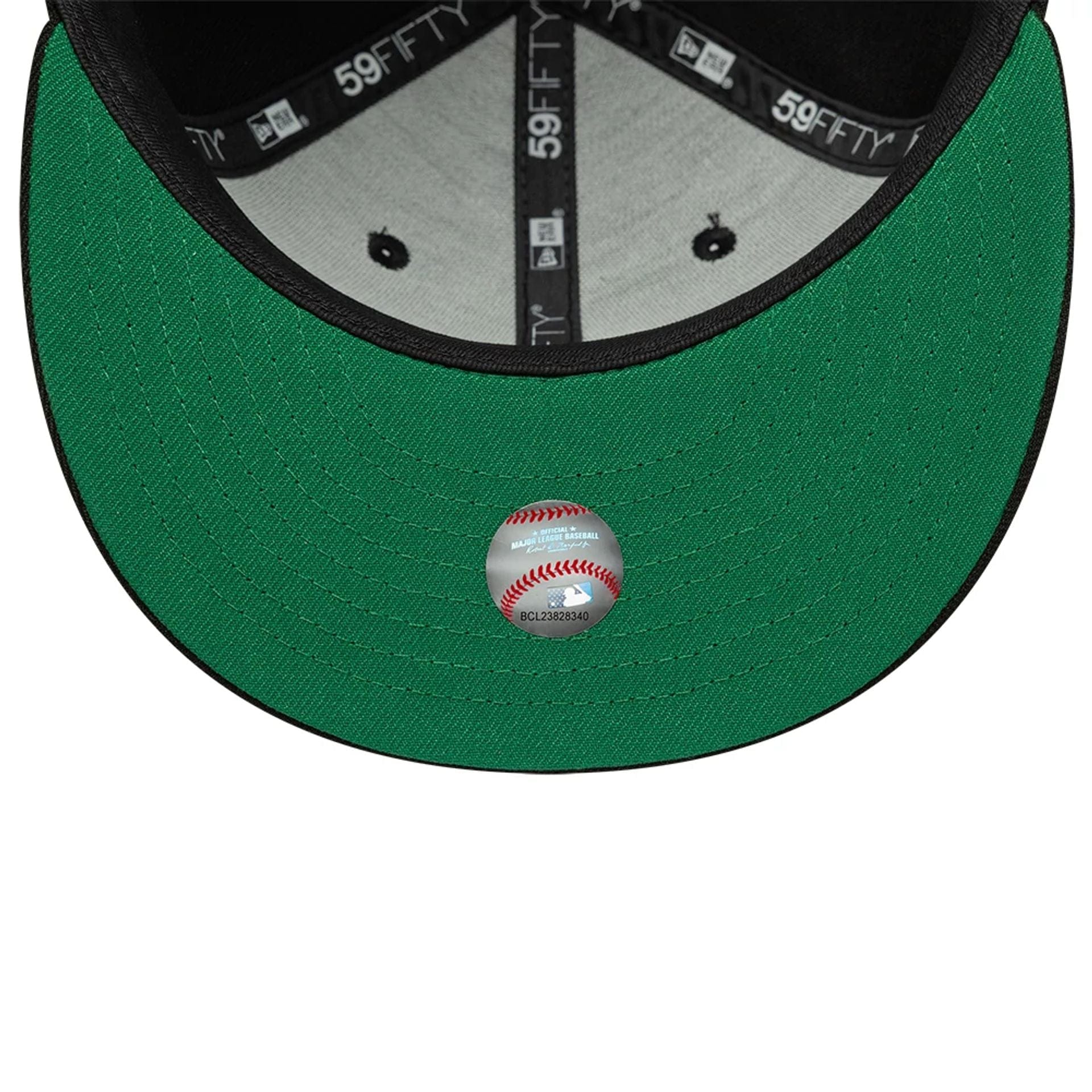 Chicago White Sox MLB Black 59FIFTY Fitted Cap - Image 2