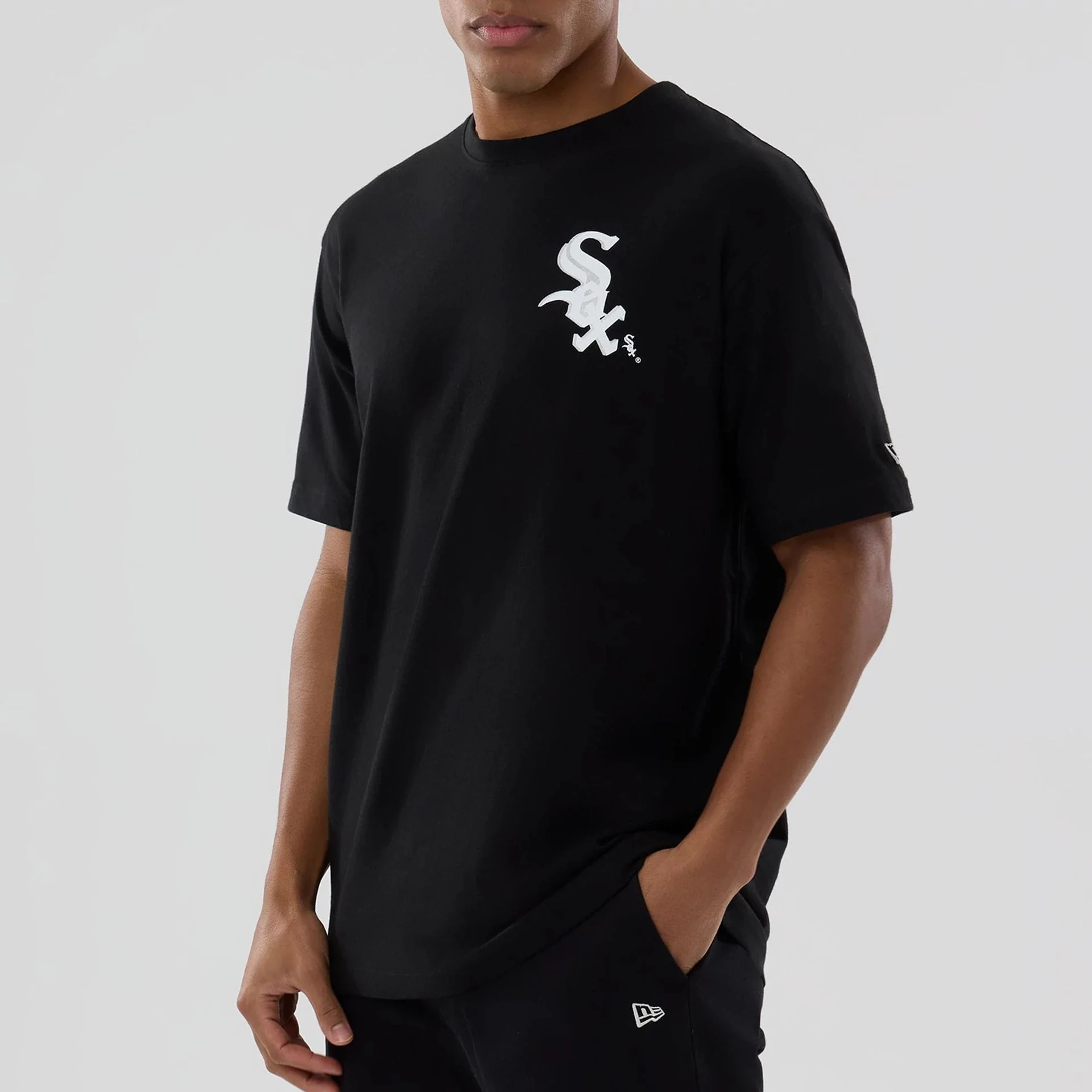 Chicago White Sox MLB Graphic Black T-Shirt - Image 7