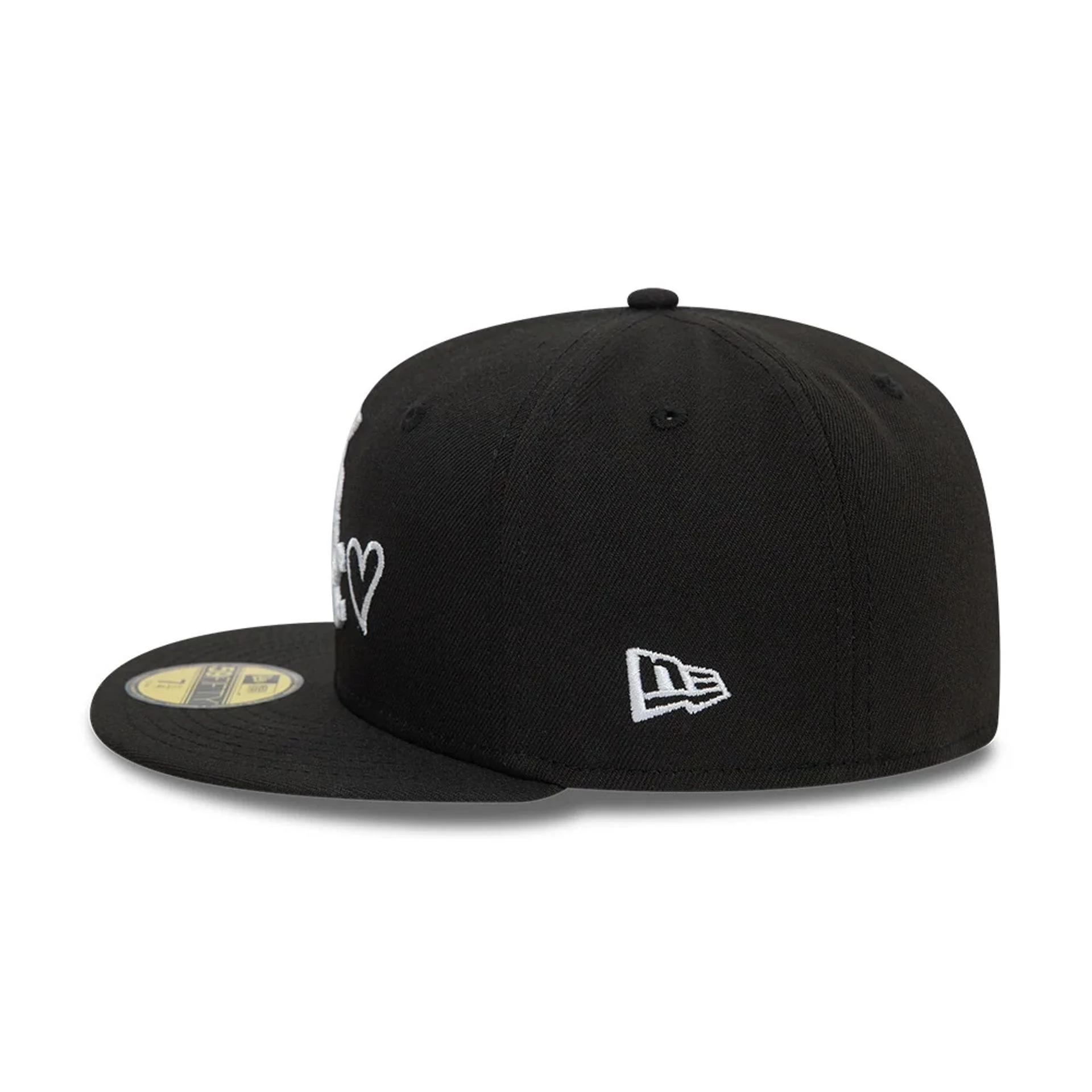 Chicago White Sox MLB Heart Icon Black 59FIFTY Fitted Cap - Image 6