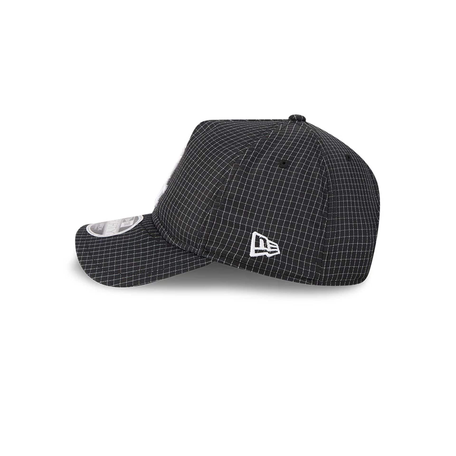 Chicago White Sox MLB Quickstrike Black 9FORTY Apex Adjustable Cap - Image 5