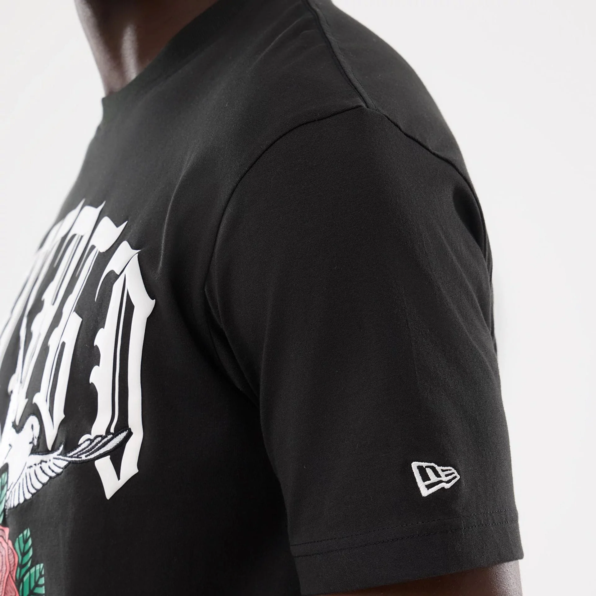 Chicago White Sox MLB Script Graphic Black T-Shirt - Image 4