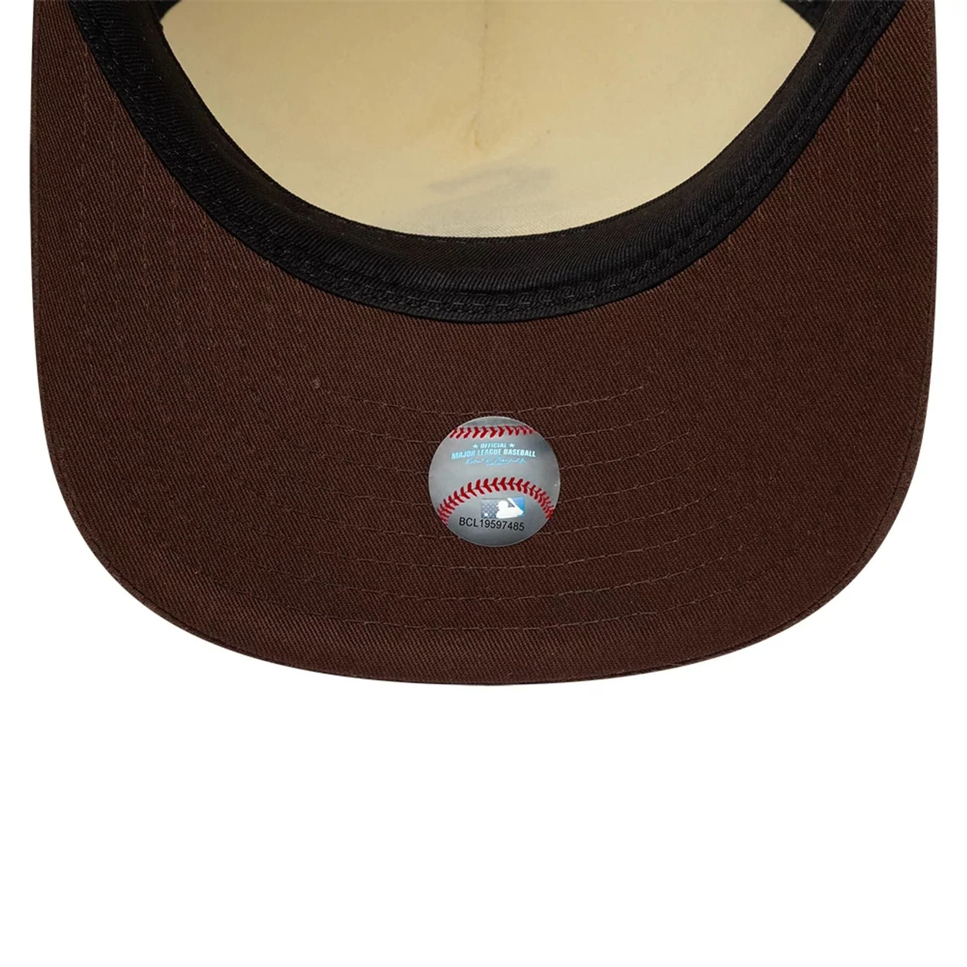 Chicago White Sox MLB Suede Visor Cream 9FIFTY A-Frame Adjustable Cap - Image 7