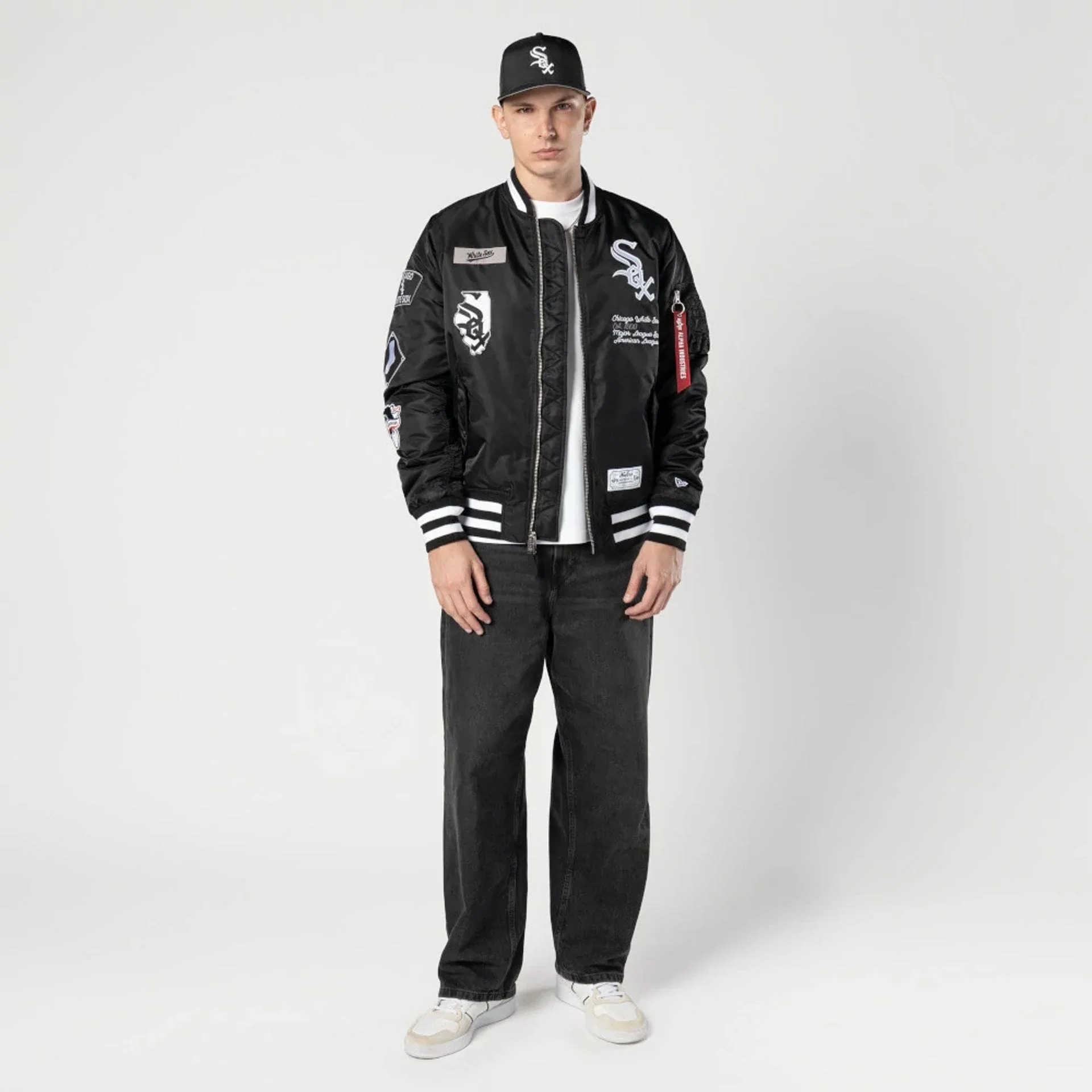 Chicago White Sox MLB X Alpha Black Bomber Jacket - Image 5