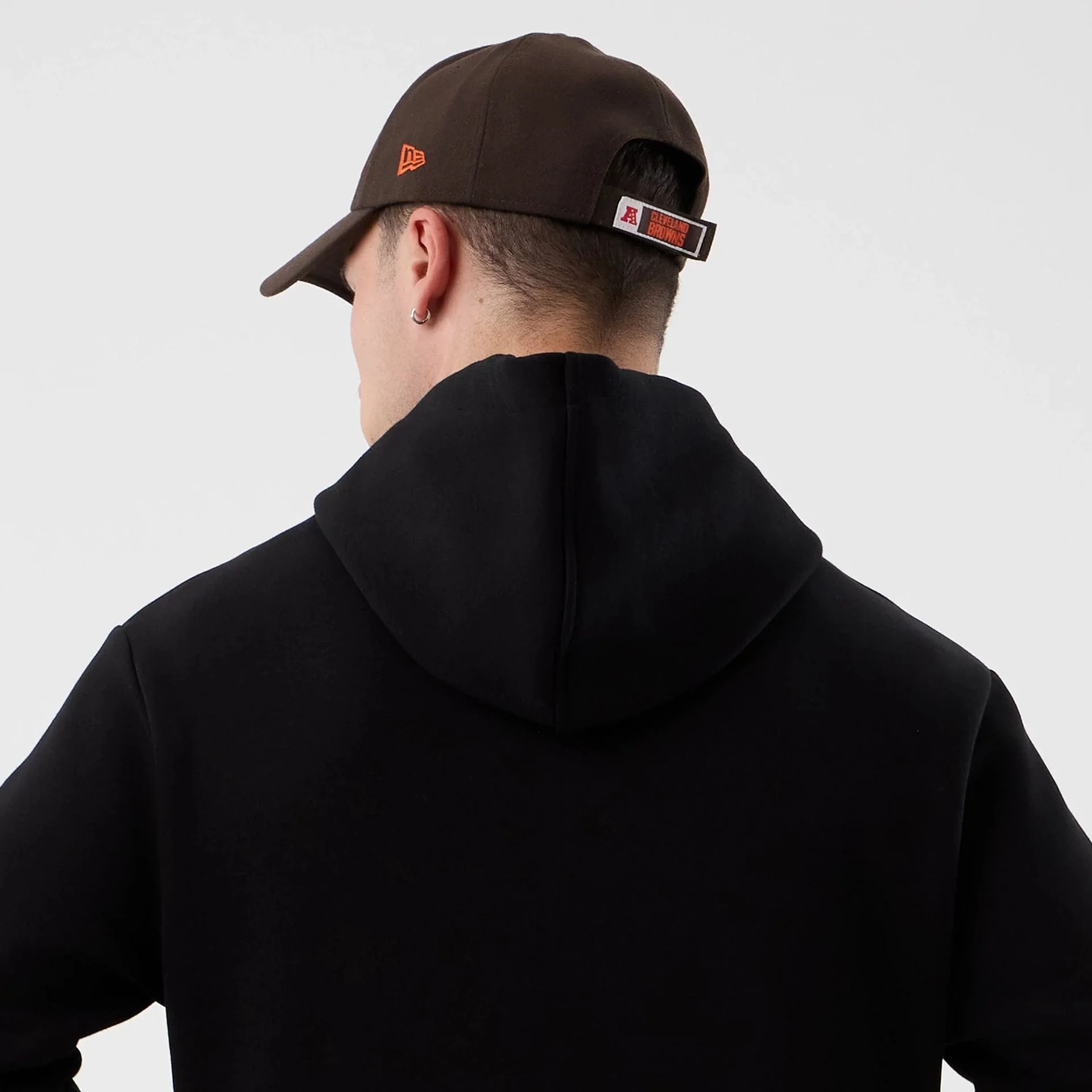 Cleveland Browns NFL International Series Games Black Pullover Hoodie - Image 7